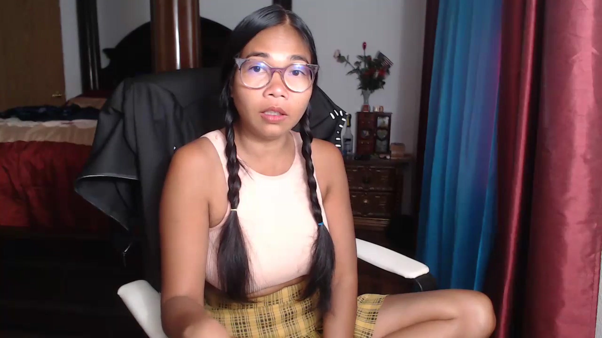 Gallery image thumbnail from Littlekai2023's myfreecams stream on, 06/26/2023, 20:10 image 6 of 20