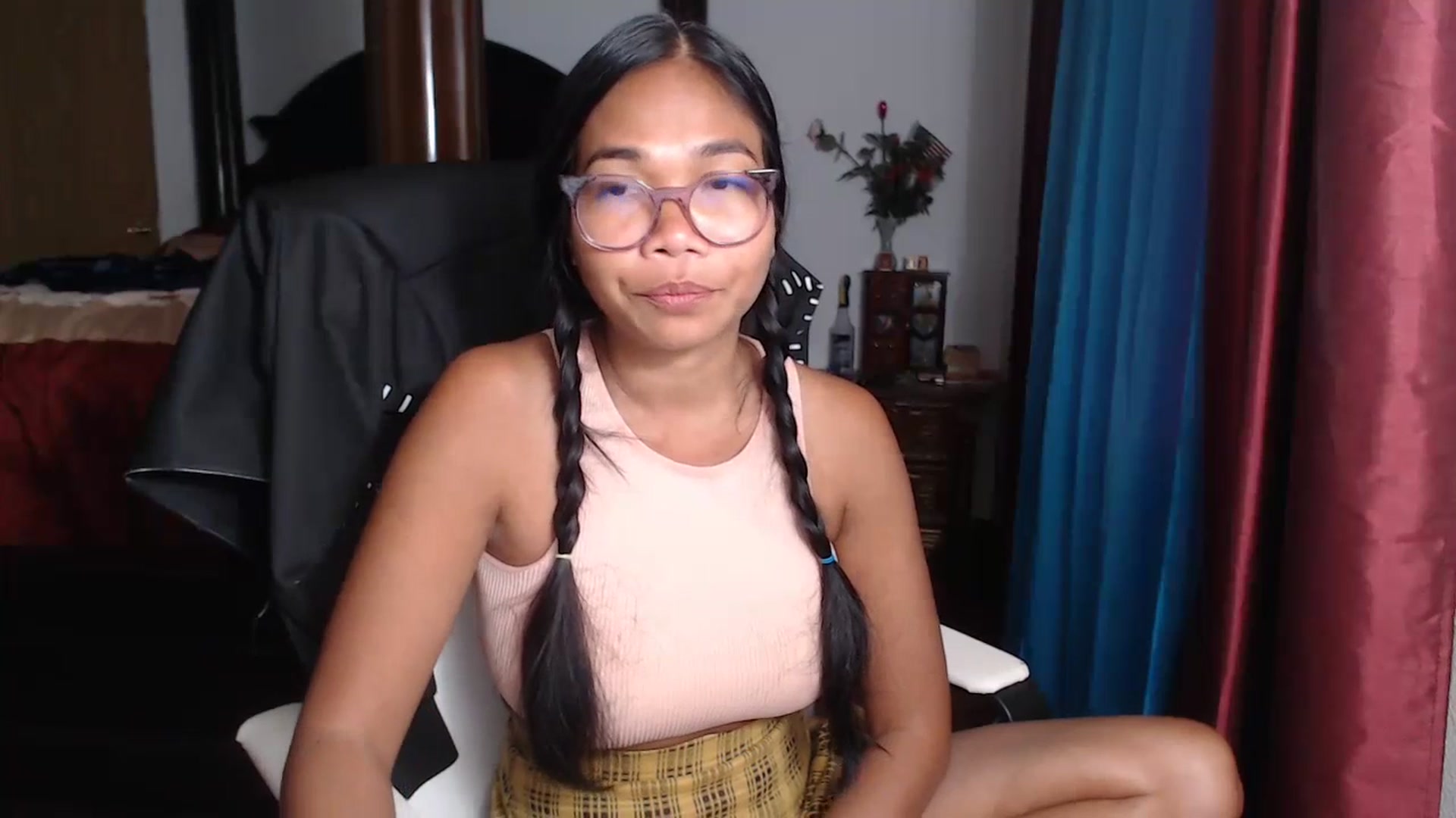 Gallery image thumbnail from Littlekai2023's myfreecams stream on, 06/26/2023, 20:51 image 7 of 20