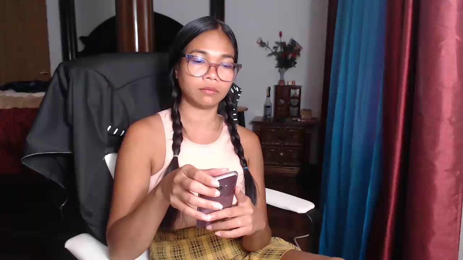 Gallery image thumbnail from Littlekai2023's myfreecams stream on, 06/26/2023, 20:51 image 1 of 20
