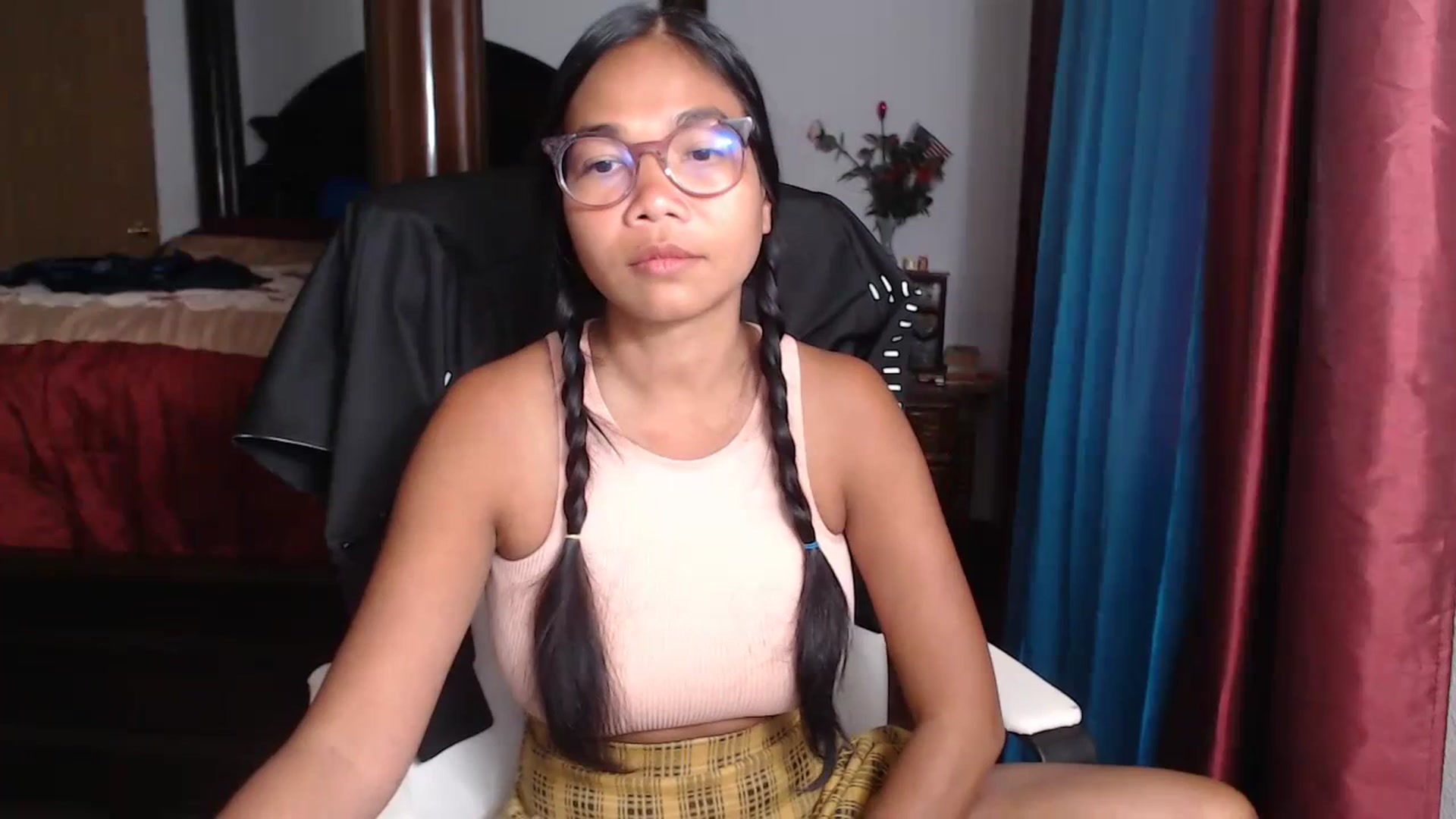 Gallery image thumbnail from Littlekai2023's myfreecams stream on, 06/26/2023, 20:51 image 6 of 20