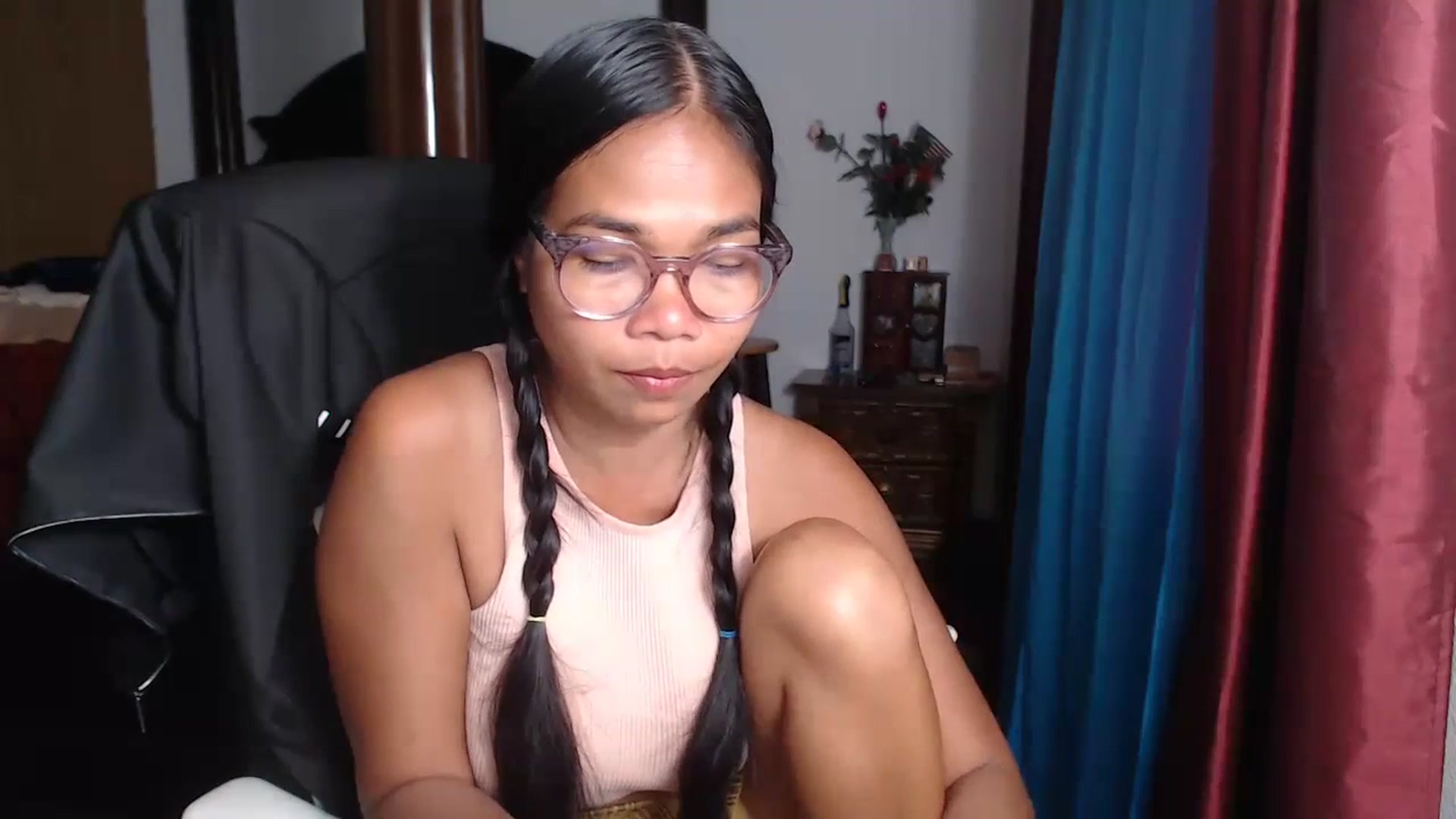 Gallery image thumbnail from Littlekai2023's myfreecams stream on, 06/26/2023, 20:51 image 2 of 20