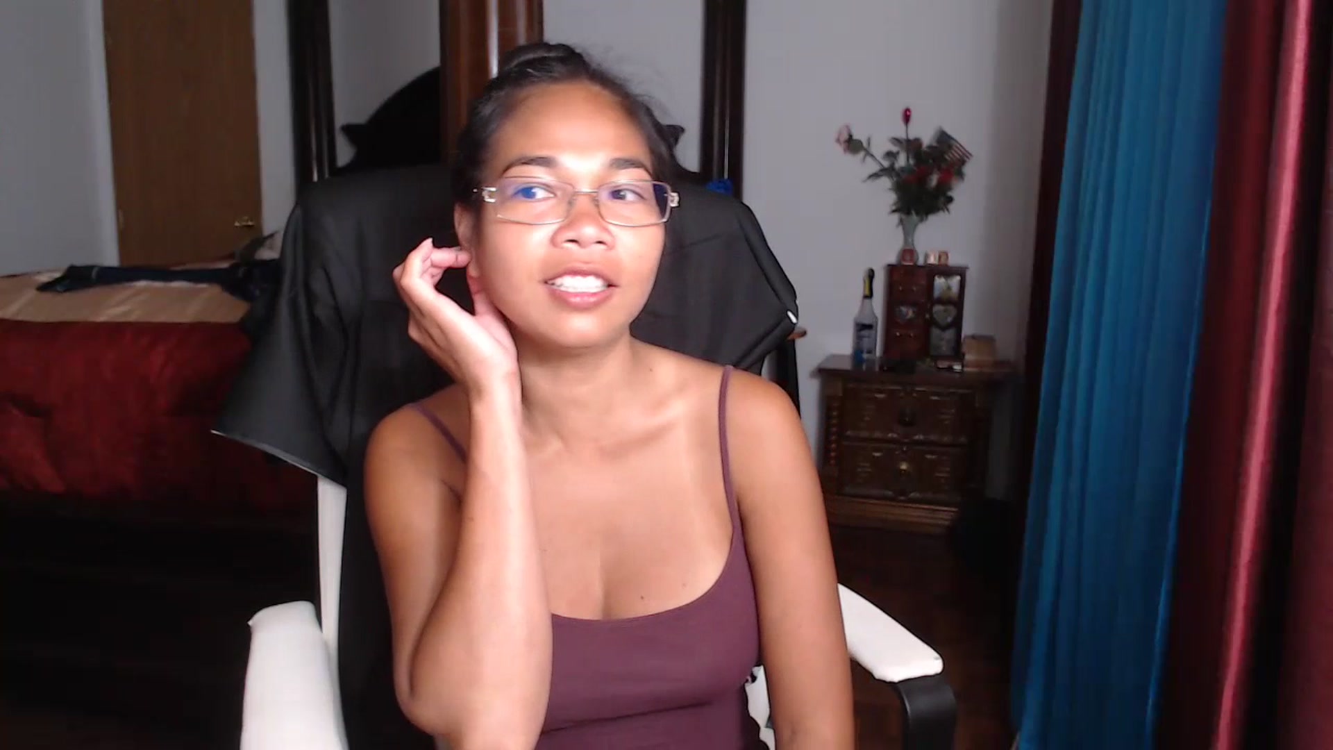 Gallery image thumbnail from Littlekai2023's myfreecams stream on, 06/28/2023, 02:03 image 16 of 20