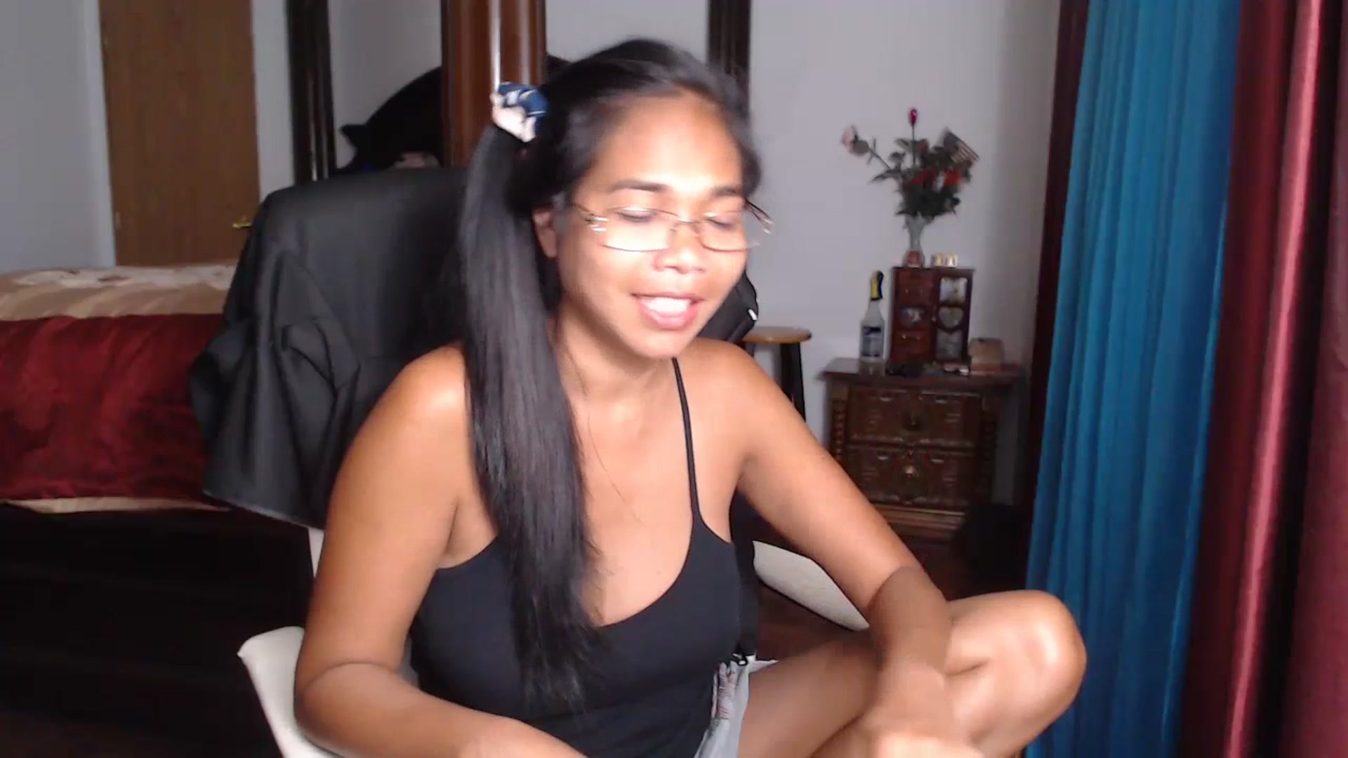 Gallery image thumbnail from Littlekai2023's myfreecams stream on, 06/29/2023, 24:36 image 17 of 20