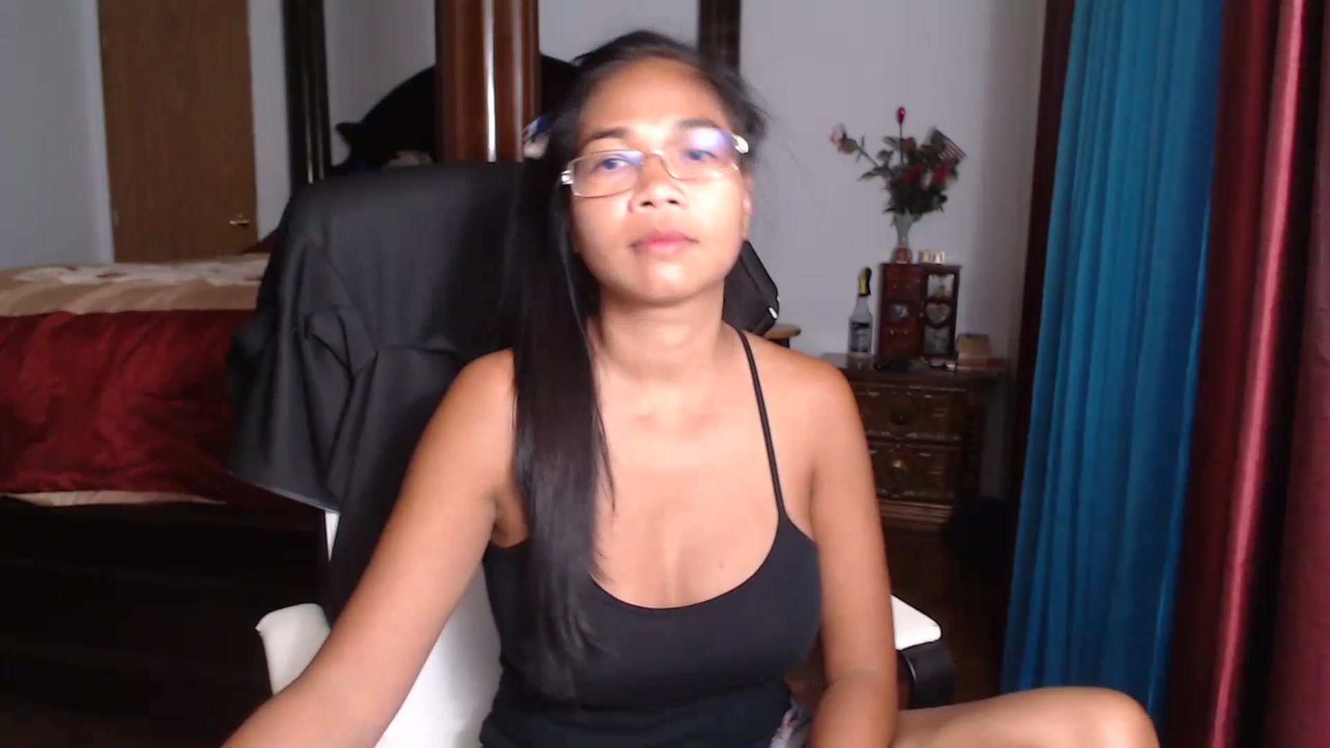 Gallery image thumbnail from Littlekai2023's myfreecams stream on, 06/29/2023, 24:36 image 16 of 20