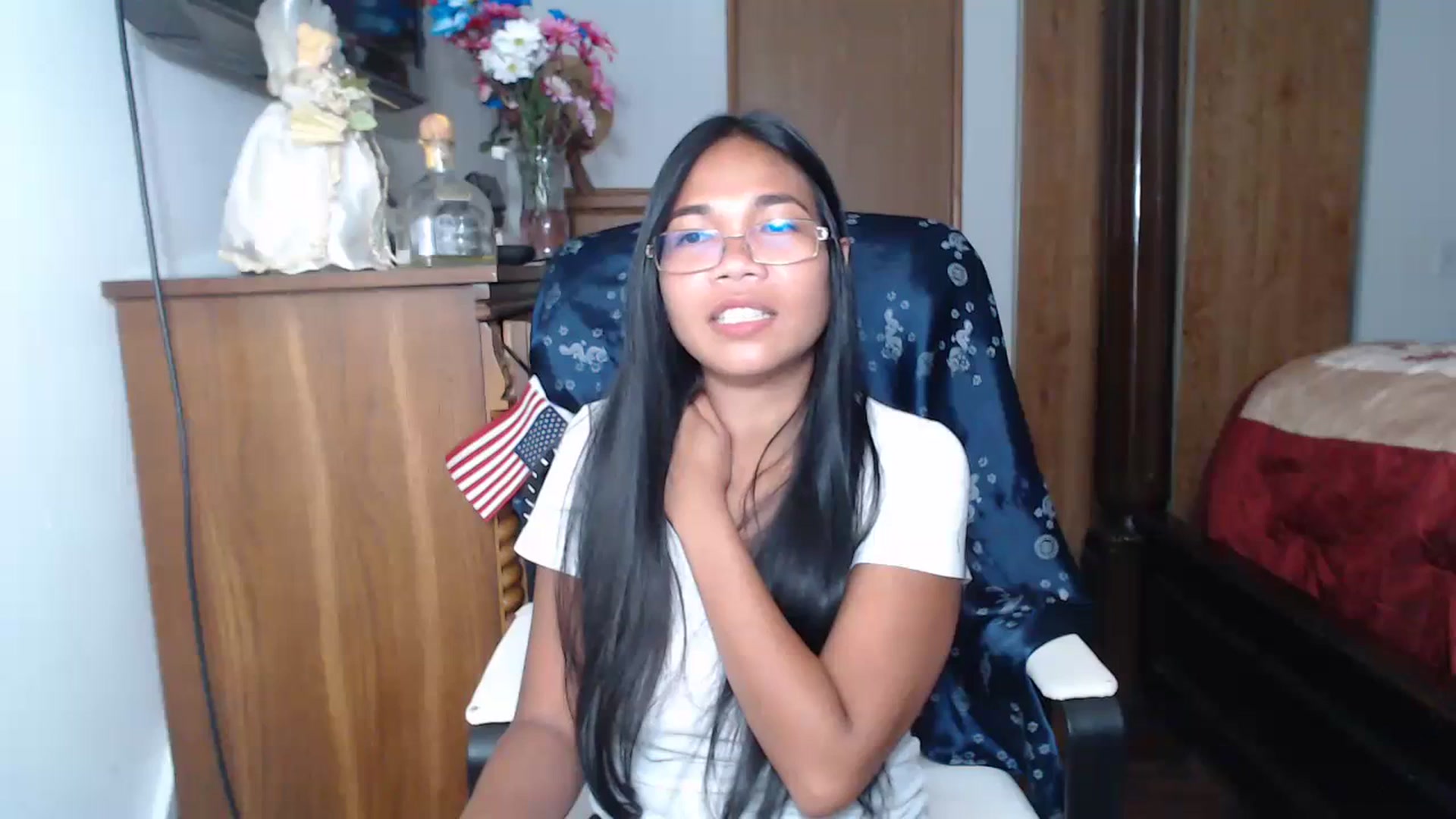 Gallery image thumbnail from Littlekai2023's myfreecams stream on, 07/02/2023, 01:26 image 18 of 20