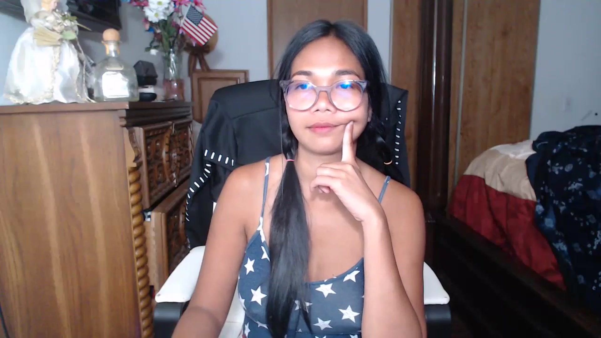 Gallery image thumbnail from Littlekai2023's myfreecams stream on, 07/02/2023, 16:08 image 8 of 20