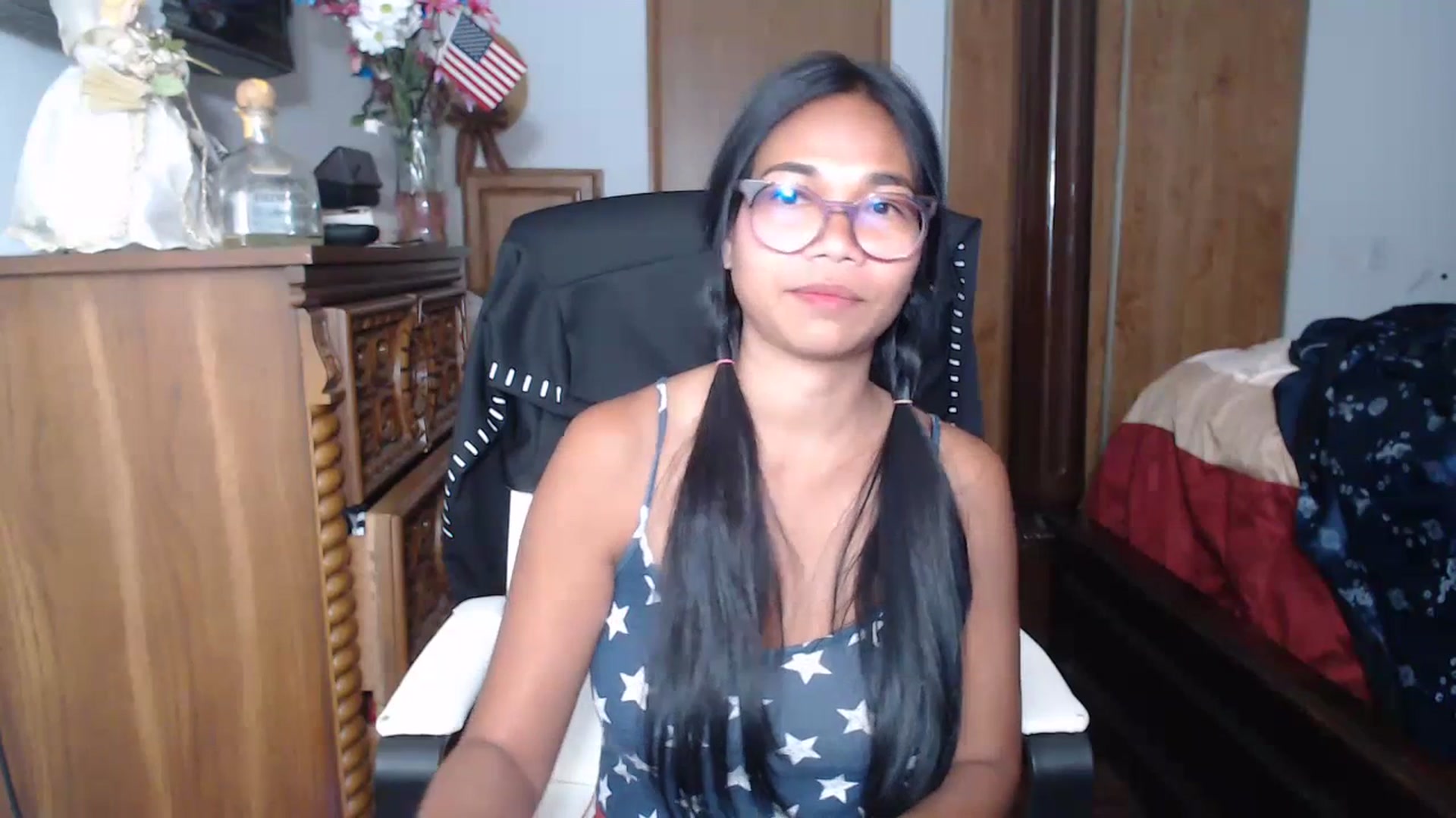 Gallery image thumbnail from Littlekai2023's myfreecams stream on, 07/02/2023, 16:08 image 6 of 20