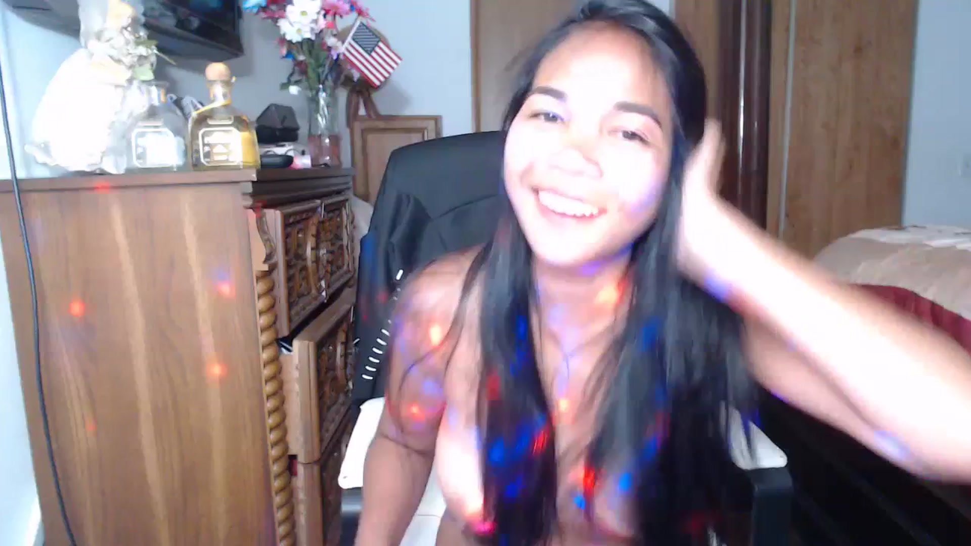 Gallery image thumbnail from Littlekai2023's myfreecams stream on, 07/03/2023, 04:26 image 14 of 20