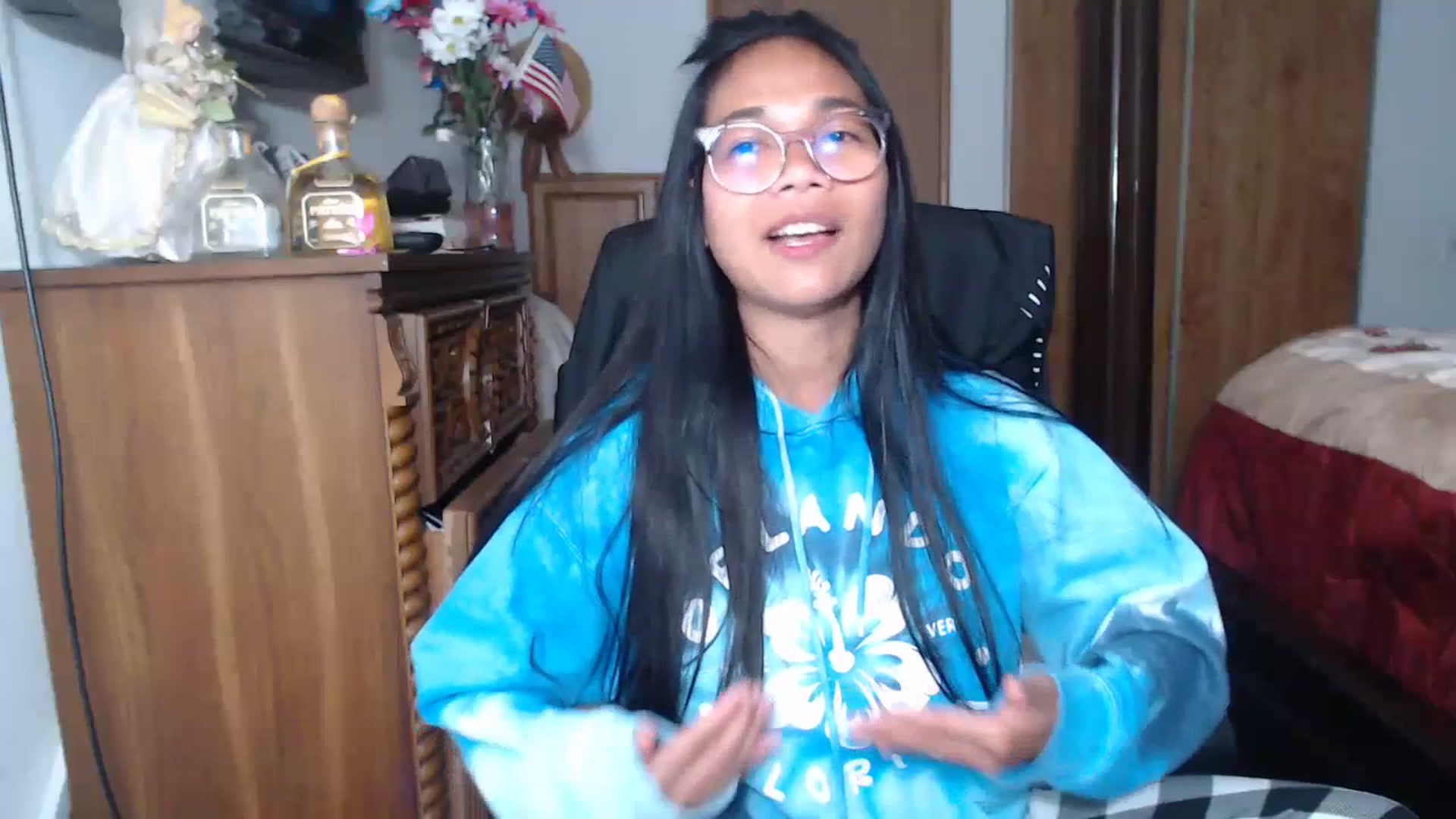 Gallery image thumbnail from Littlekai2023's myfreecams stream on, 07/03/2023, 08:07 image 14 of 20