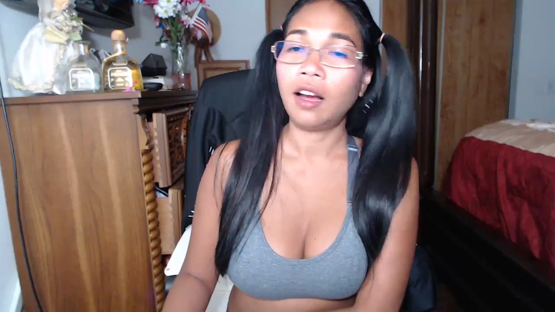 Gallery image thumbnail from Littlekai2023's myfreecams stream on, 07/04/2023, 24:01 image 2 of 20