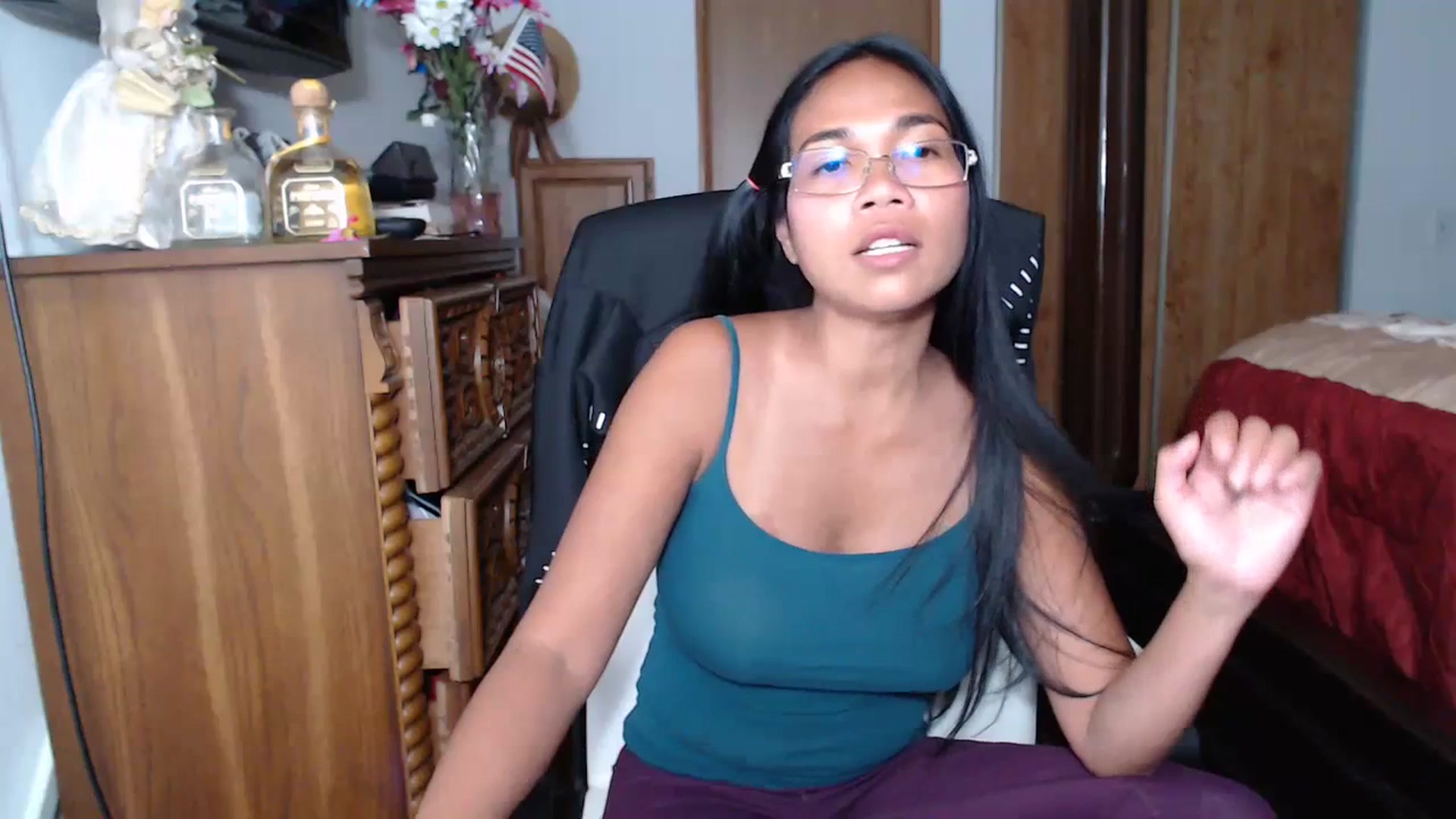 Gallery image thumbnail from Littlekai2023's myfreecams stream on, 07/04/2023, 03:29 image 6 of 20