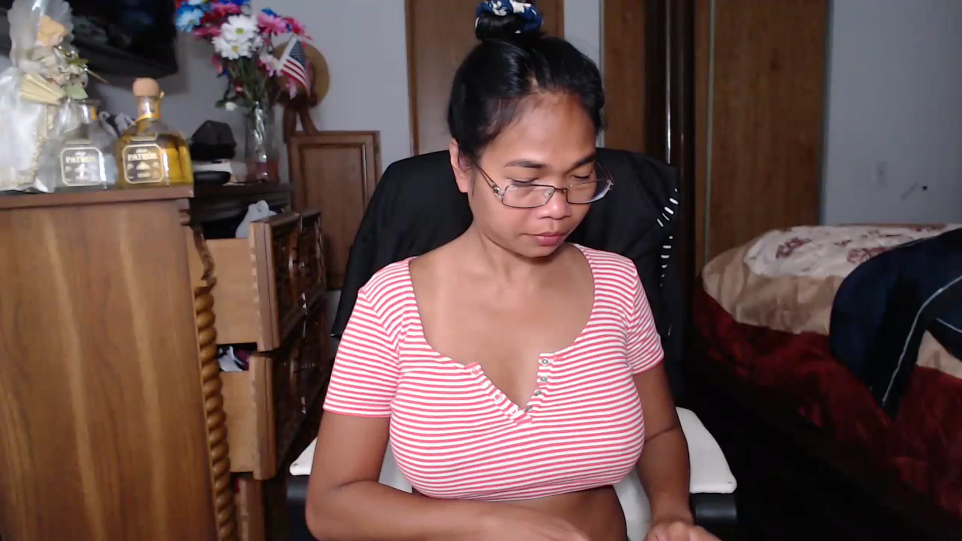 Gallery image thumbnail from Littlekai2023's myfreecams stream on, 07/06/2023, 01:41 image 16 of 20