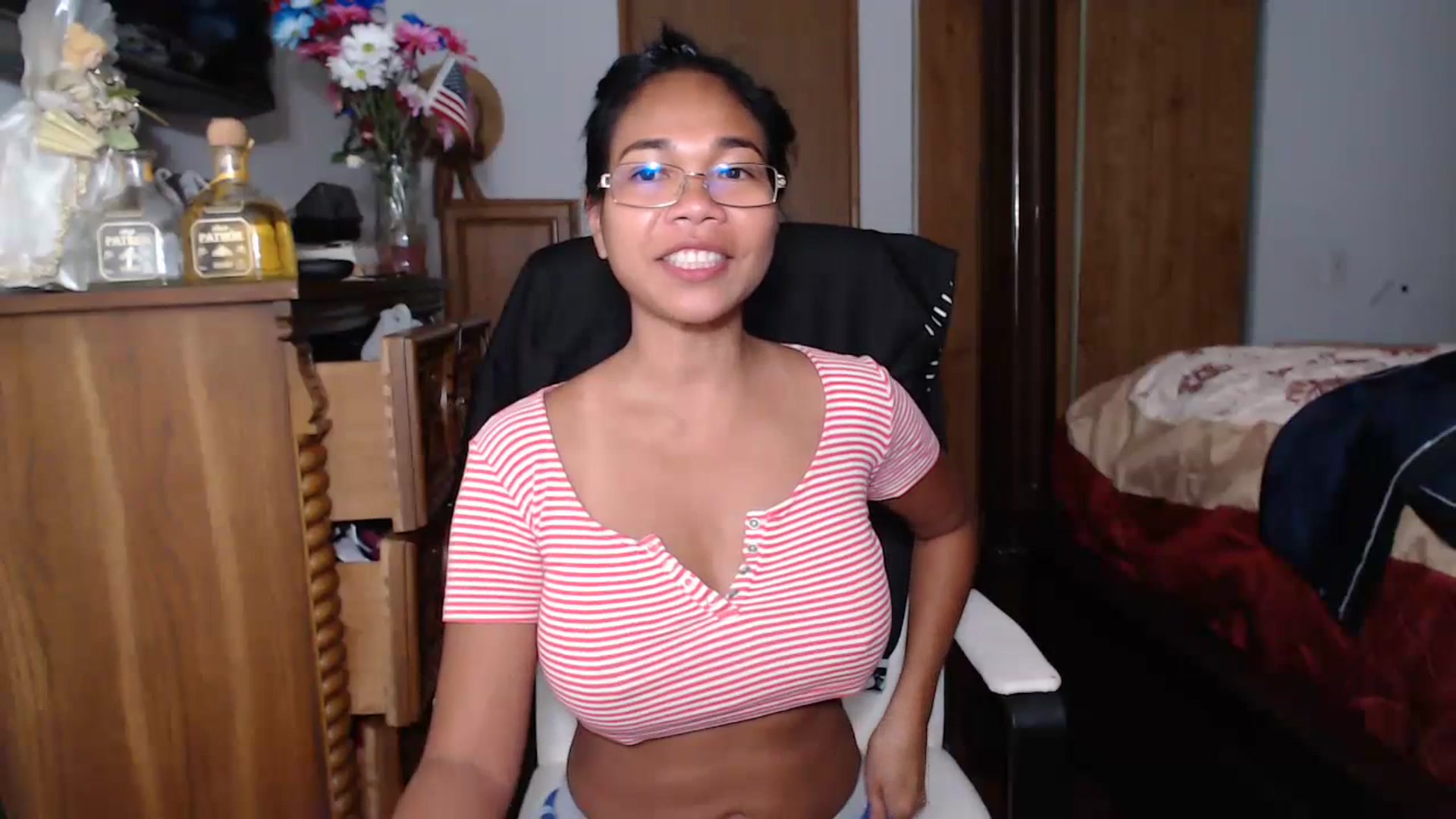 Gallery image thumbnail from Littlekai2023's myfreecams stream on, 07/06/2023, 03:00 image 10 of 20