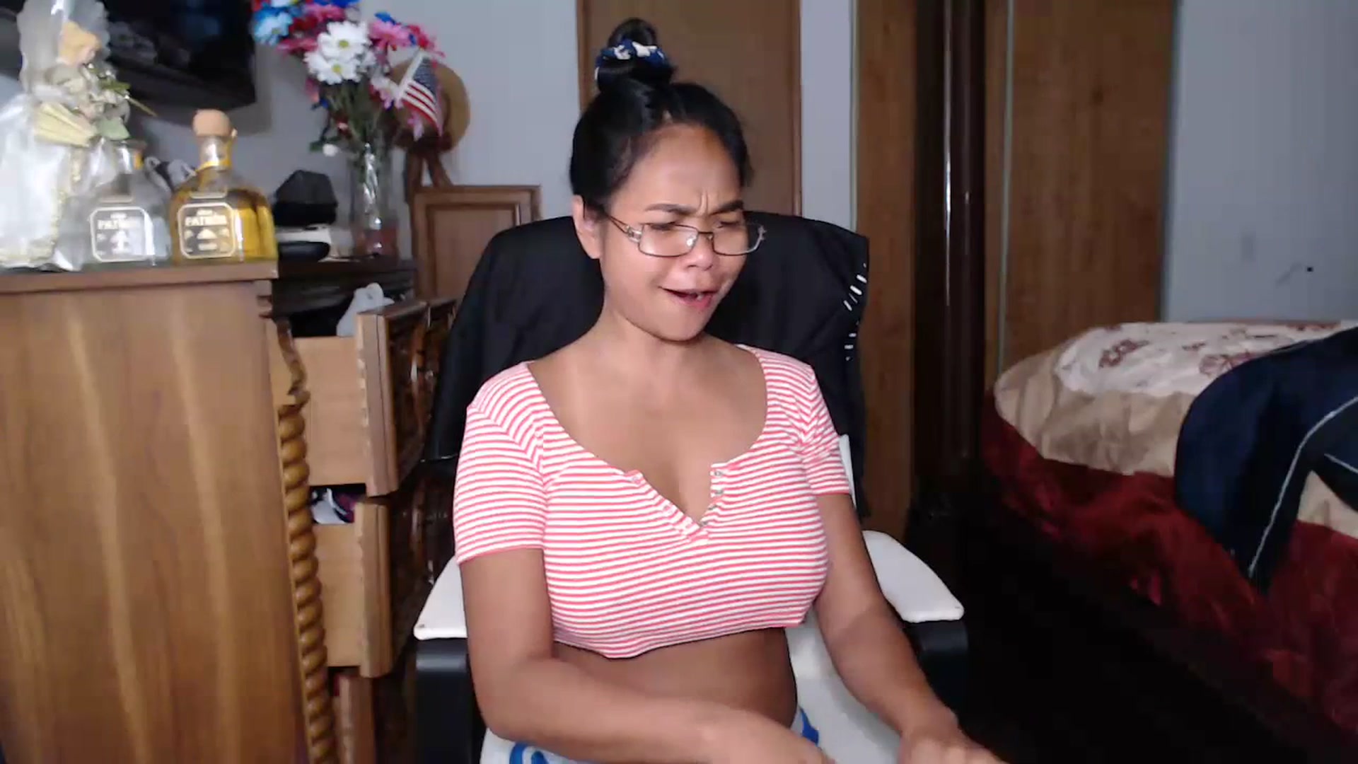 Gallery image thumbnail from Littlekai2023's myfreecams stream on, 07/06/2023, 03:00 image 8 of 20