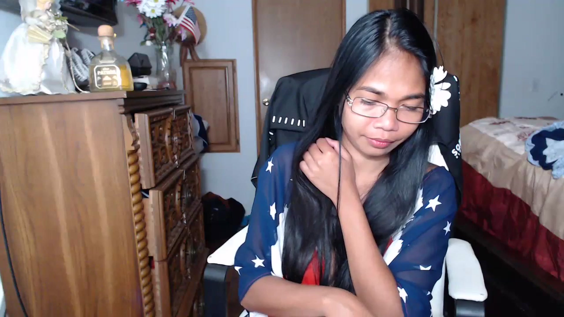 Gallery image thumbnail from Littlekai2023's myfreecams stream on, 07/07/2023, 18:39 image 15 of 20