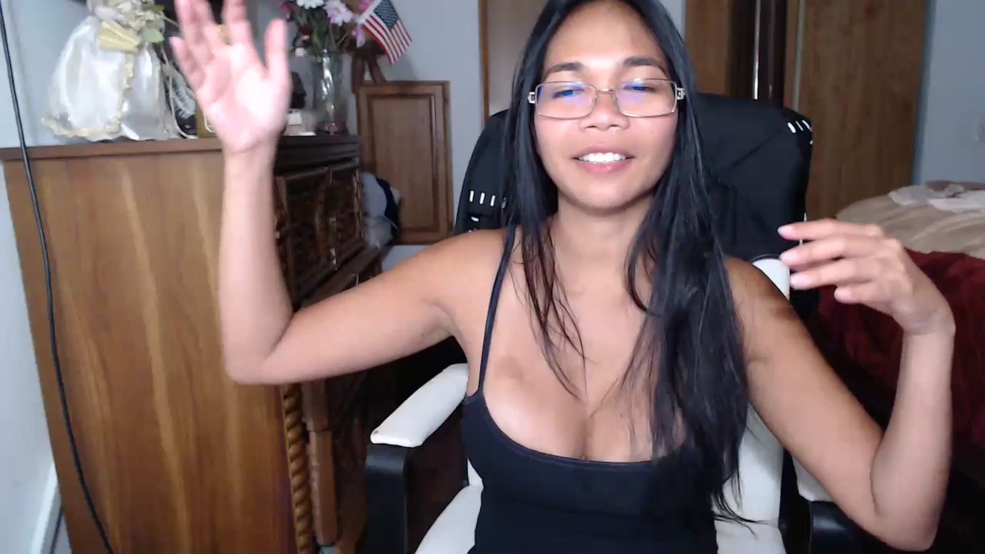 Gallery image thumbnail from Littlekai2023's myfreecams stream on, 07/08/2023, 08:33 image 15 of 20