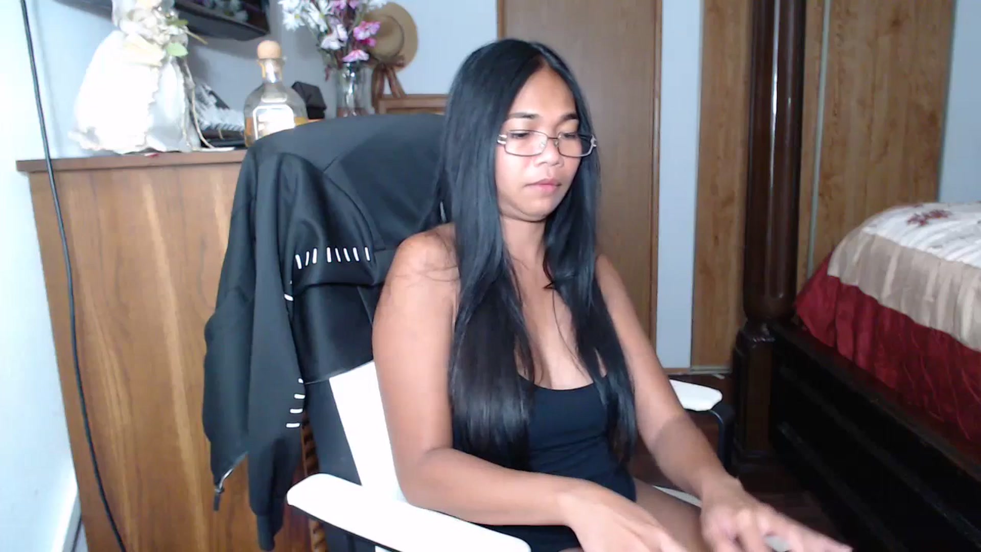 Gallery image thumbnail from Littlekai2023's myfreecams stream on, 07/12/2023, 02:59 image 18 of 20