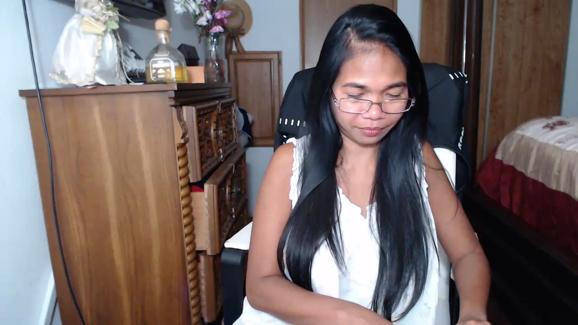 Gallery image thumbnail from Littlekai2023's myfreecams stream on, 07/12/2023, 07:30 image 17 of 20