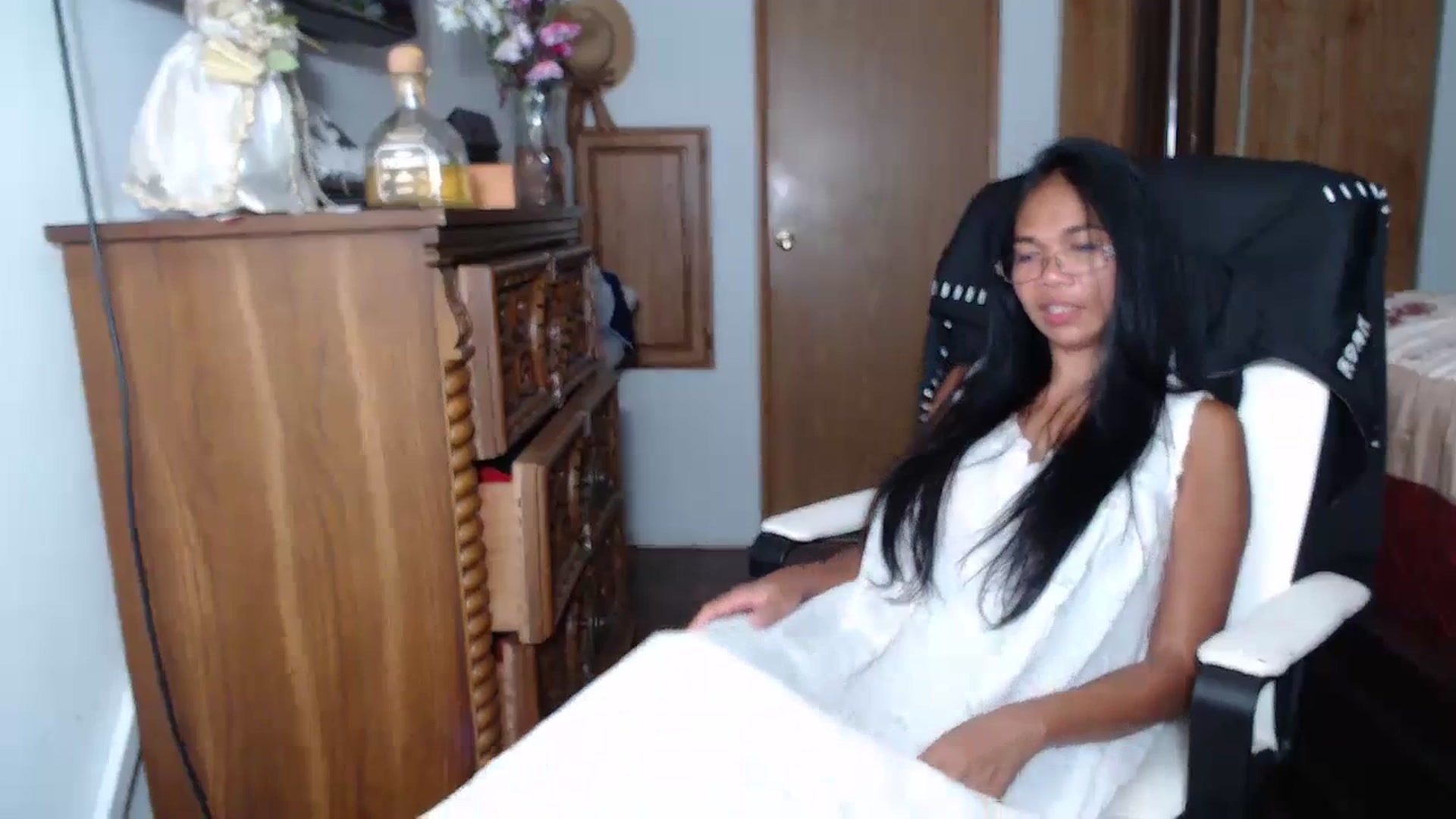 Gallery image thumbnail from Littlekai2023's myfreecams stream on, 07/12/2023, 07:30 image 13 of 20