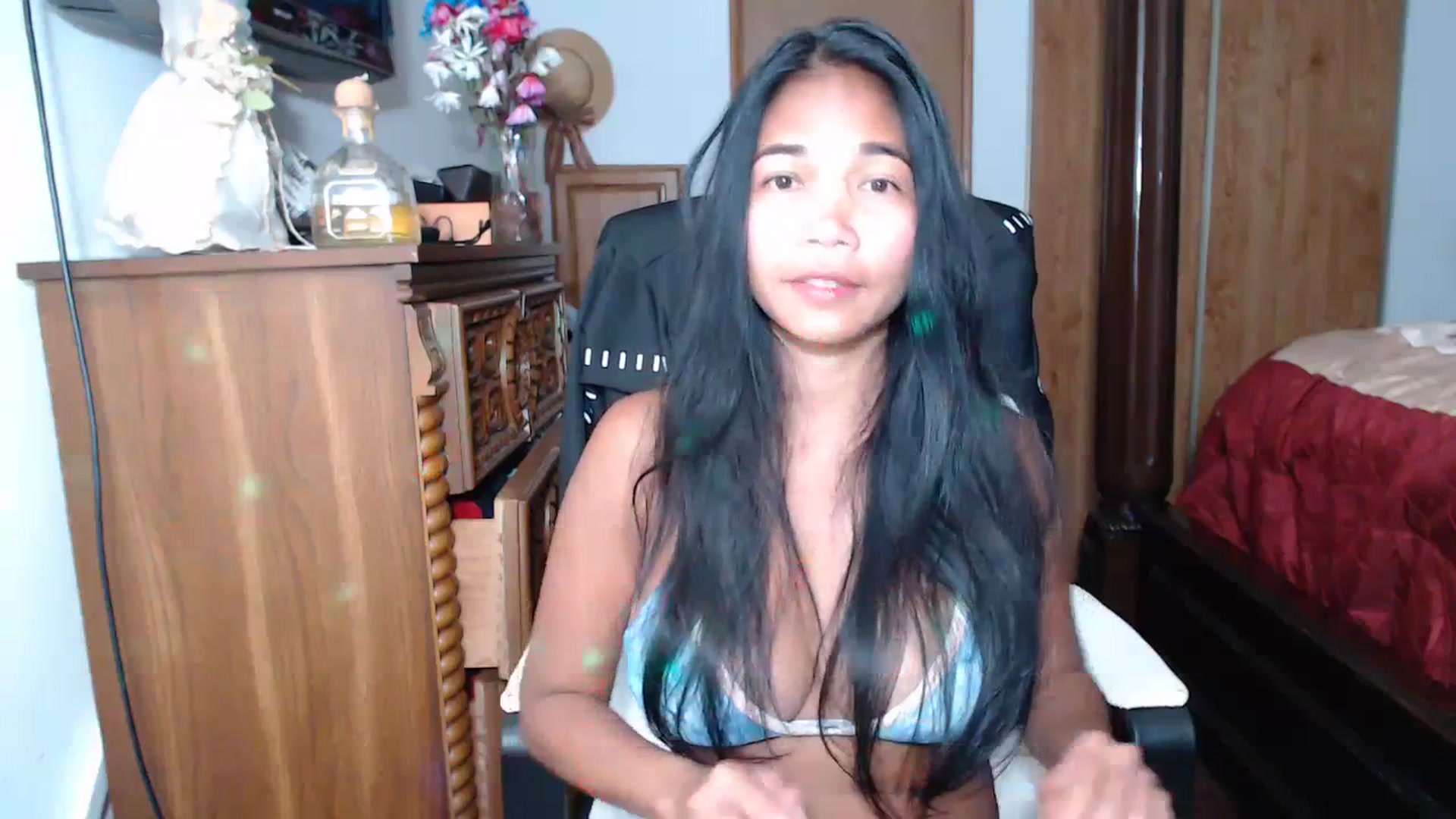 Gallery image thumbnail from Littlekai2023's myfreecams stream on, 07/15/2023, 03:49 image 12 of 20