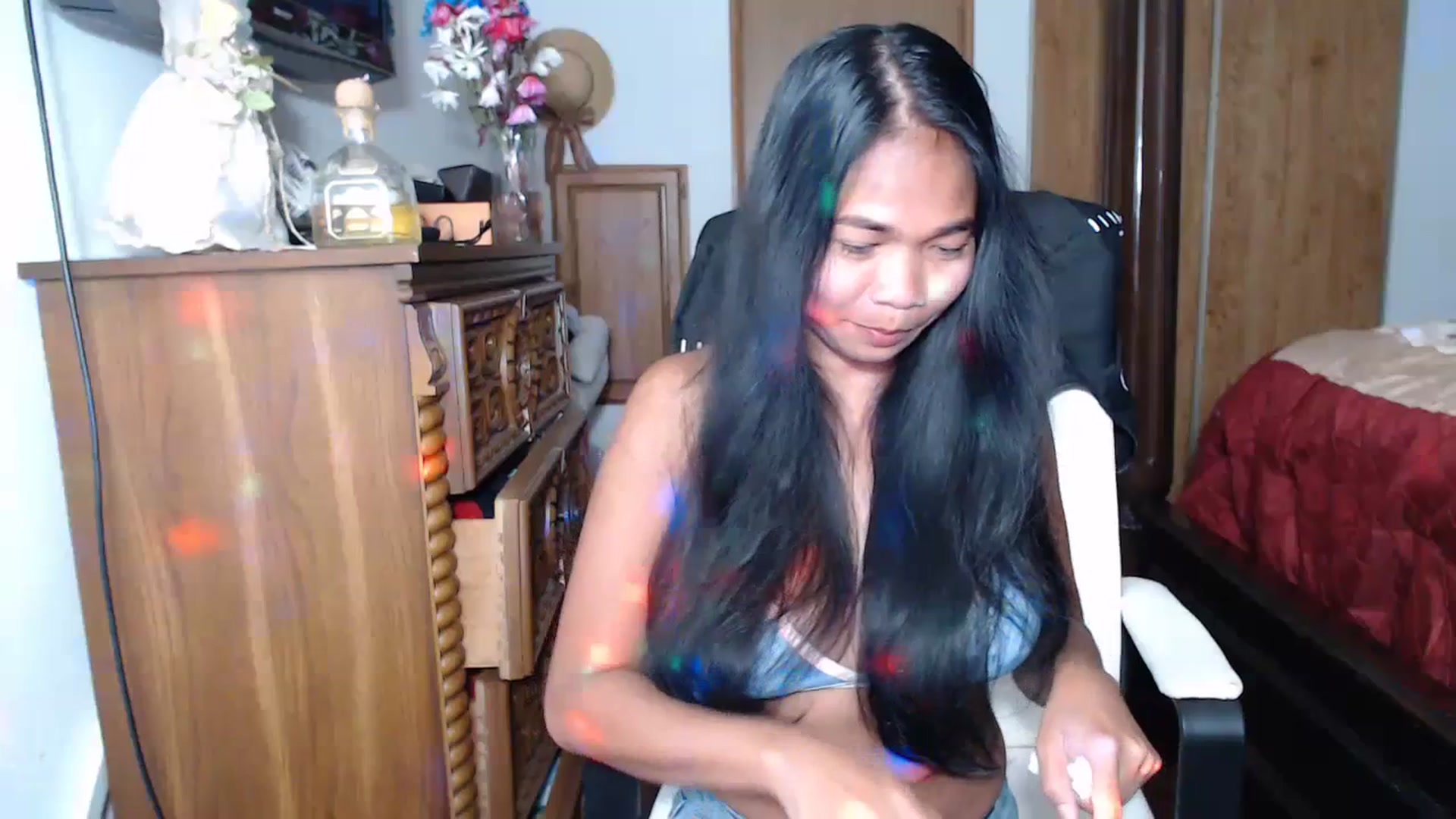 Gallery image thumbnail from Littlekai2023's myfreecams stream on, 07/15/2023, 03:49 image 6 of 20