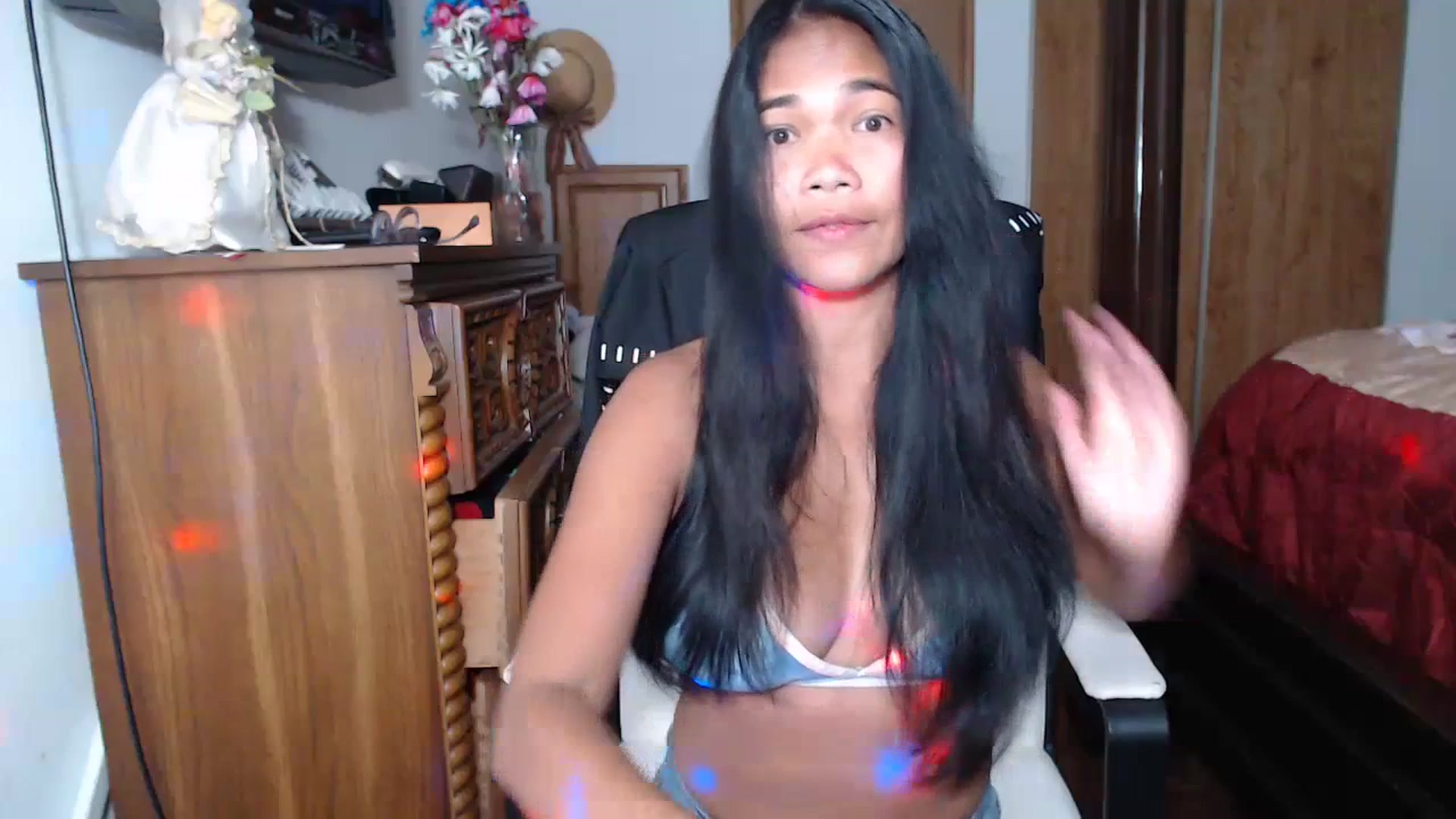 Gallery image thumbnail from Littlekai2023's myfreecams stream on, 07/15/2023, 03:49 image 5 of 20