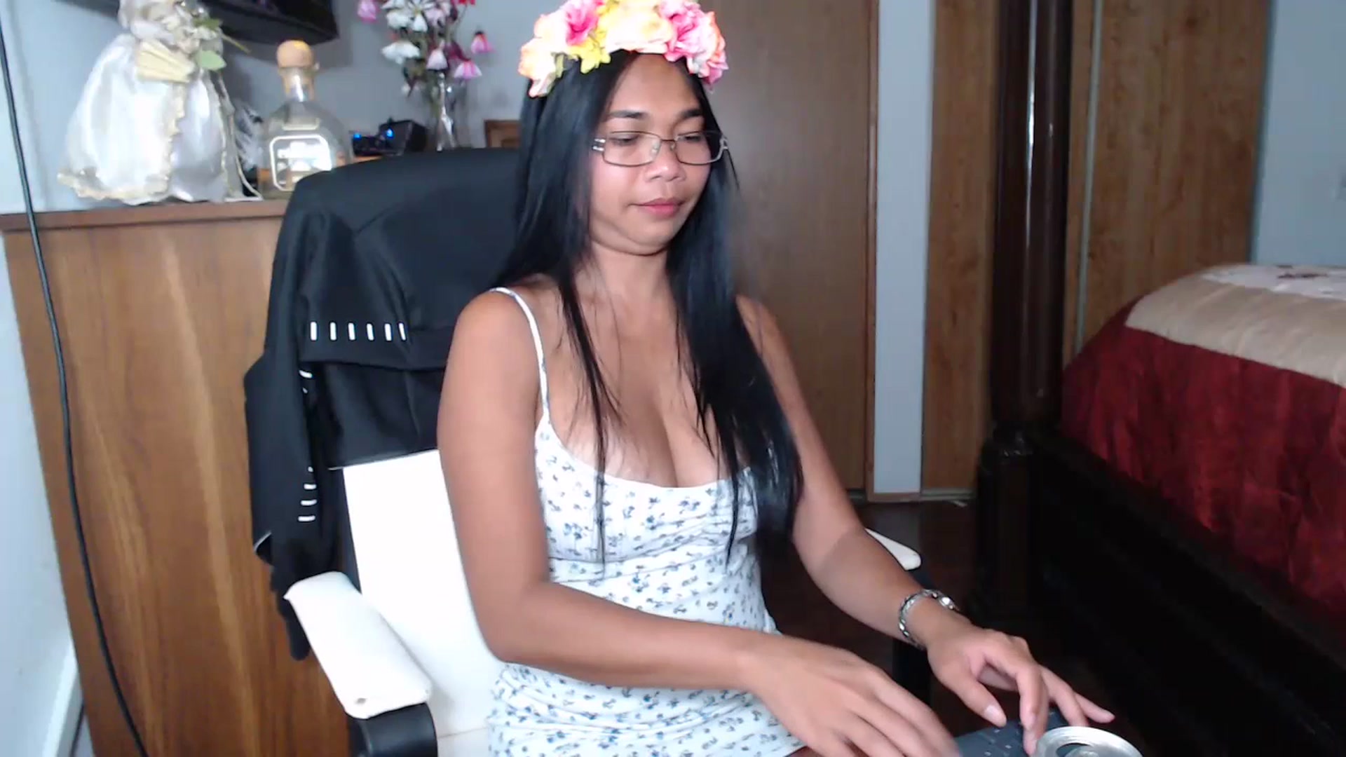 Gallery image thumbnail from Littlekai2023's myfreecams stream on, 07/16/2023, 24:10 image 12 of 20