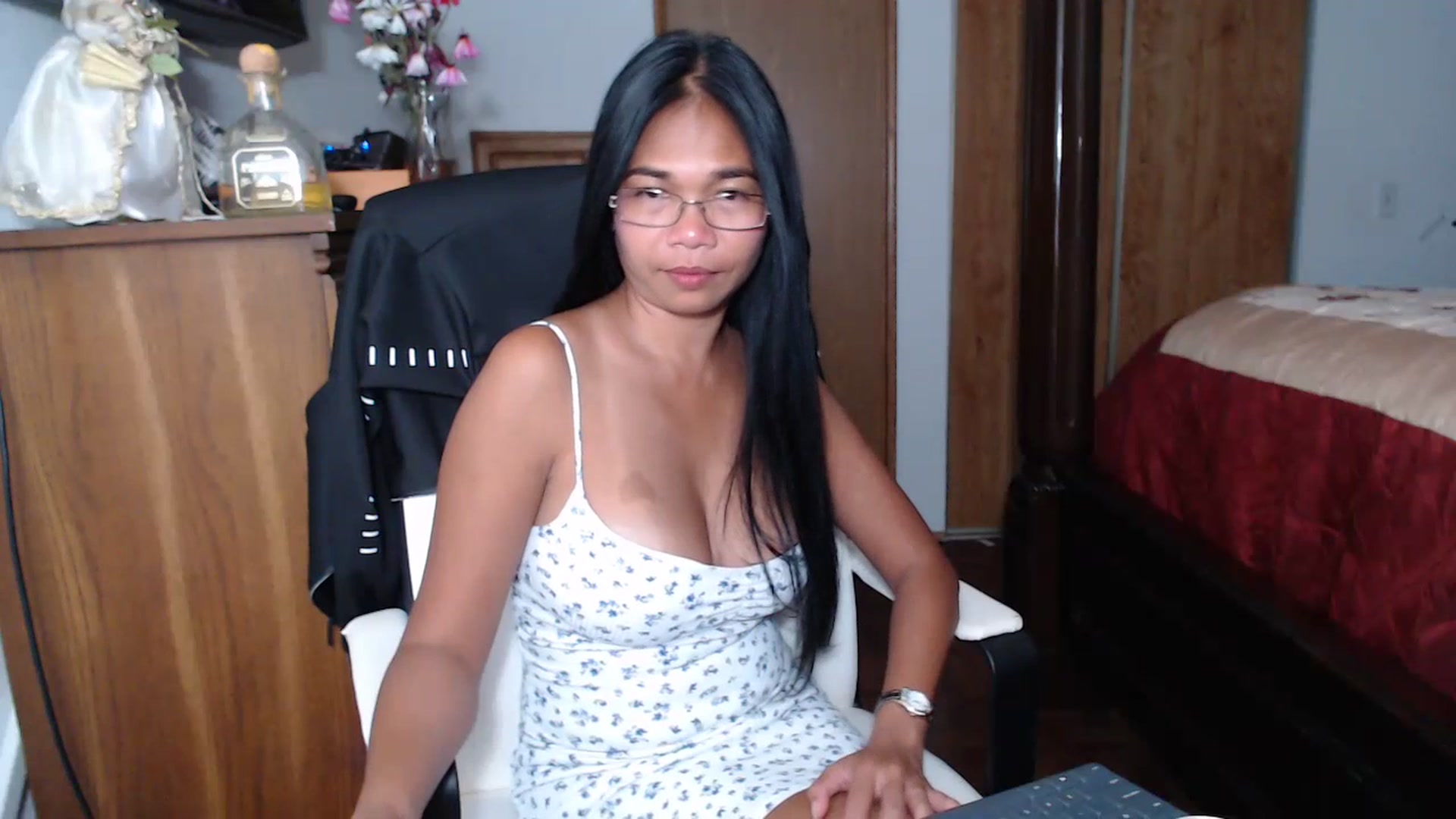 Gallery image thumbnail from Littlekai2023's myfreecams stream on, 07/16/2023, 24:10 image 8 of 20