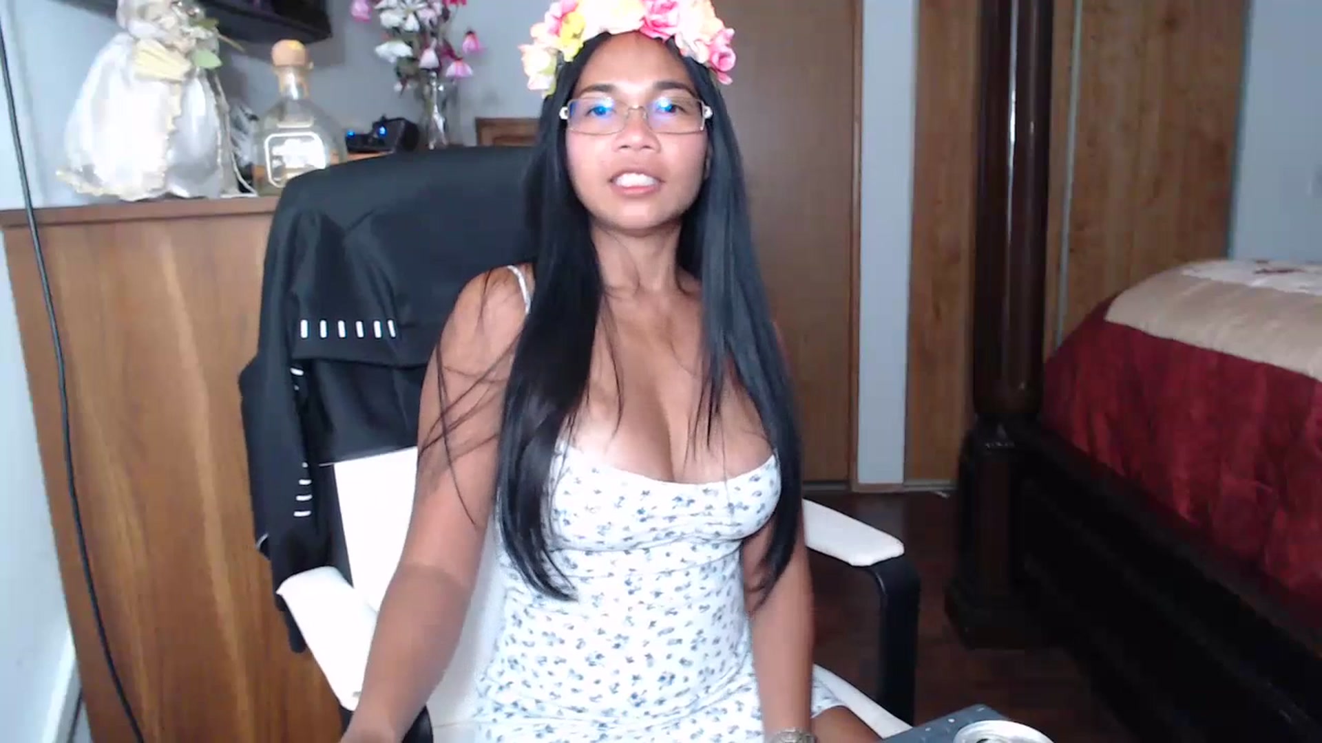 Gallery image thumbnail from Littlekai2023's myfreecams stream on, 07/16/2023, 24:10 image 18 of 20