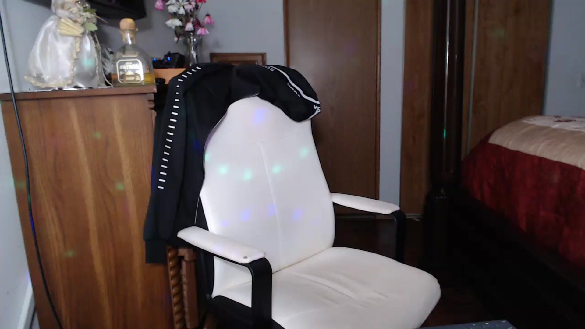 Gallery image thumbnail from Littlekai2023's myfreecams stream on, 07/16/2023, 01:50 image 18 of 20