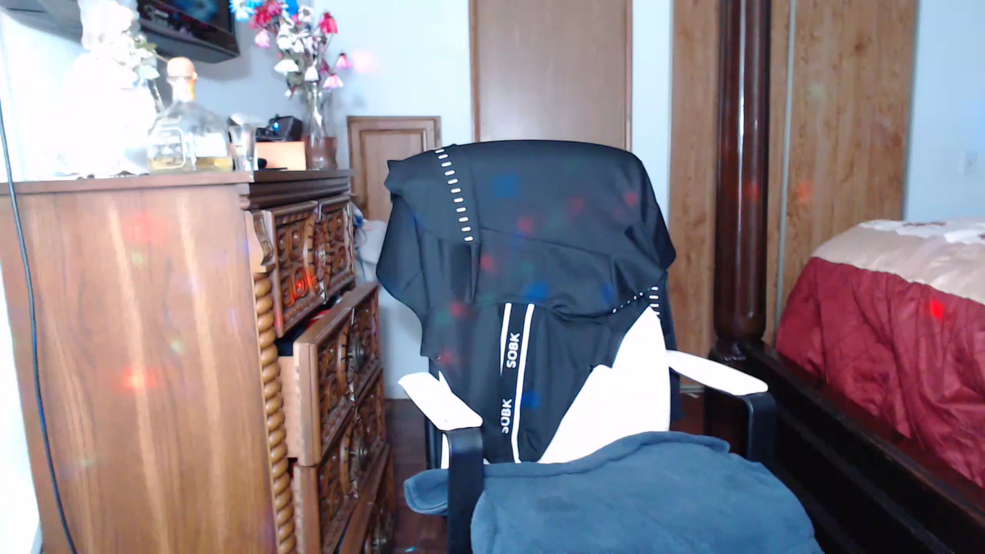 Gallery image thumbnail from Littlekai2023's myfreecams stream on, 07/17/2023, 24:04 image 19 of 20