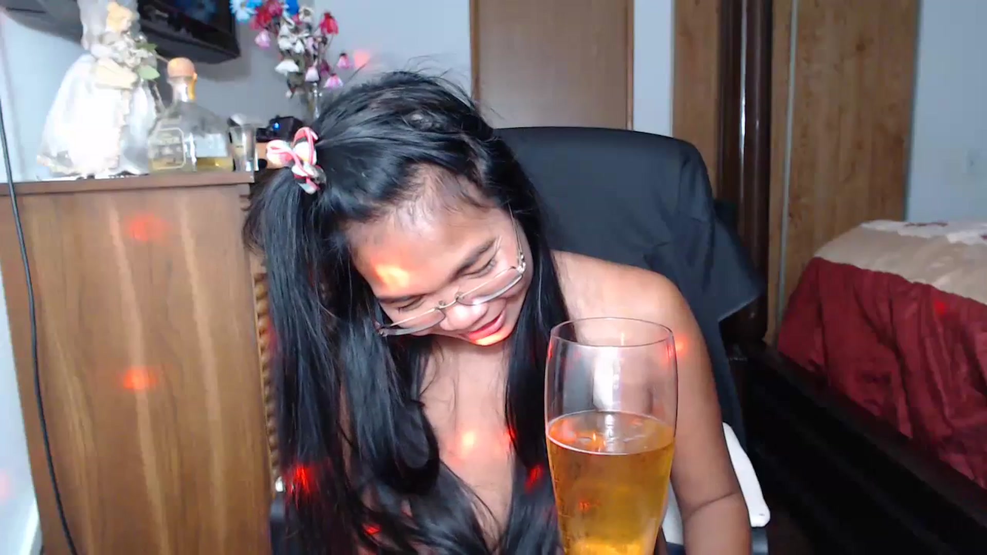 Gallery image thumbnail from Littlekai2023's myfreecams stream on, 07/17/2023, 01:11 image 6 of 20