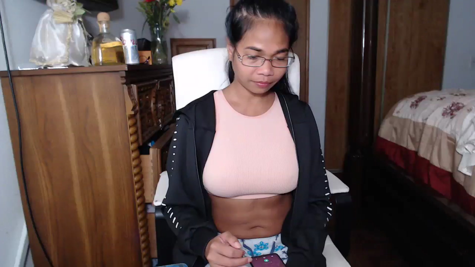Gallery image thumbnail from Littlekai2023's myfreecams stream on, 07/23/2023, 16:08 image 6 of 20