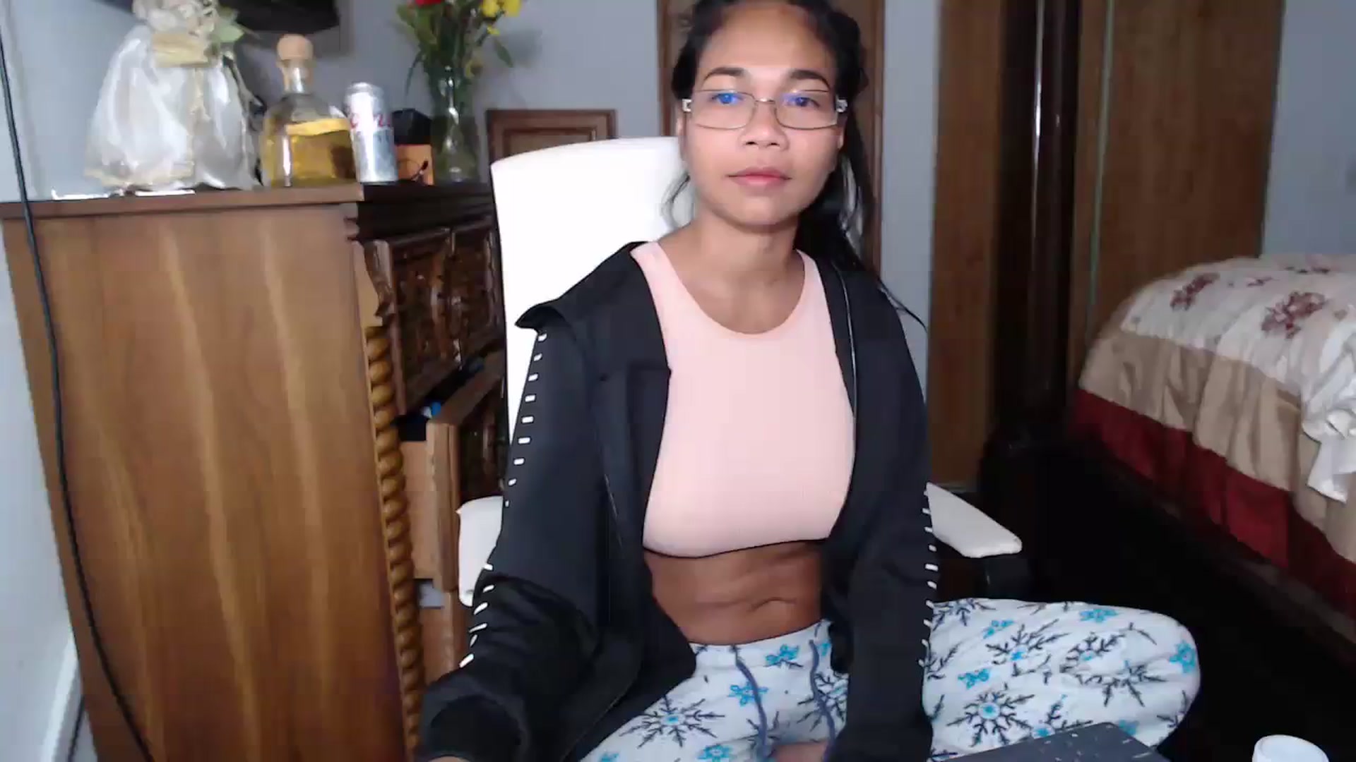 Gallery image thumbnail from Littlekai2023's myfreecams stream on, 07/23/2023, 16:08 image 1 of 20