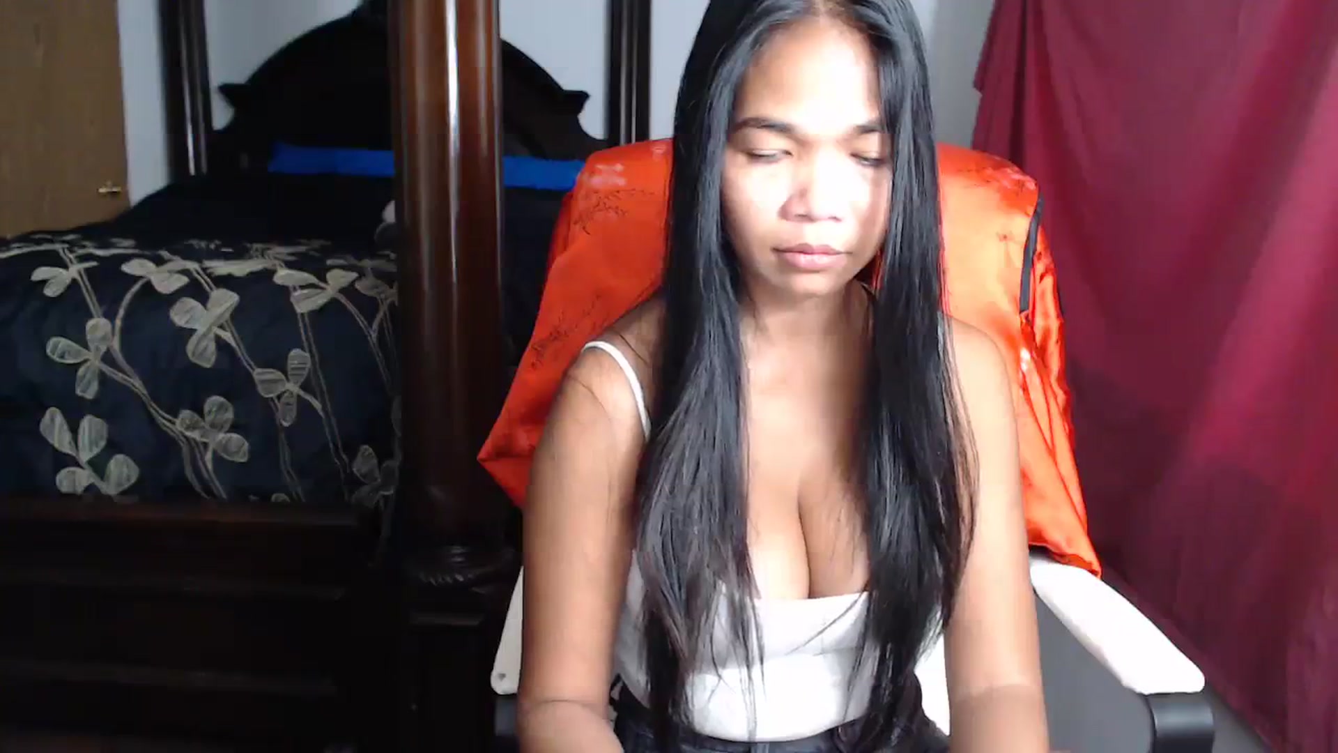 Gallery image thumbnail from Littlekai2023's myfreecams stream on, 08/10/2023, 24:00 image 17 of 20