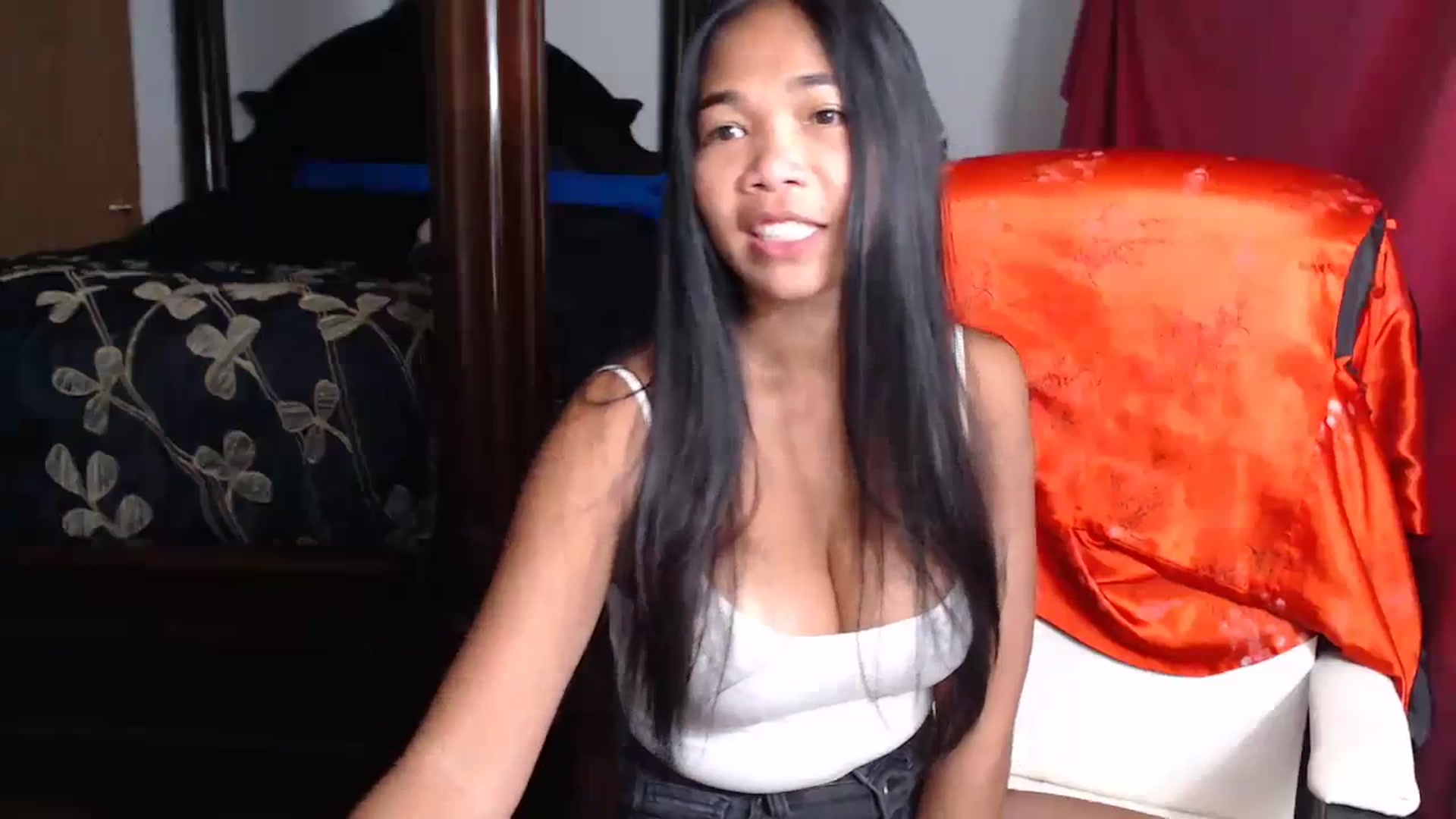 Gallery image thumbnail from Littlekai2023's myfreecams stream on, 08/10/2023, 24:00 image 9 of 20