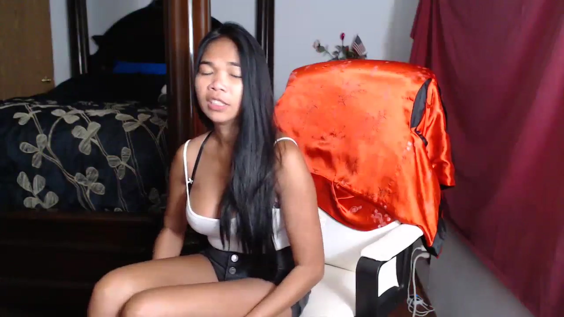Gallery image thumbnail from Littlekai2023's myfreecams stream on, 08/10/2023, 02:11 image 10 of 20