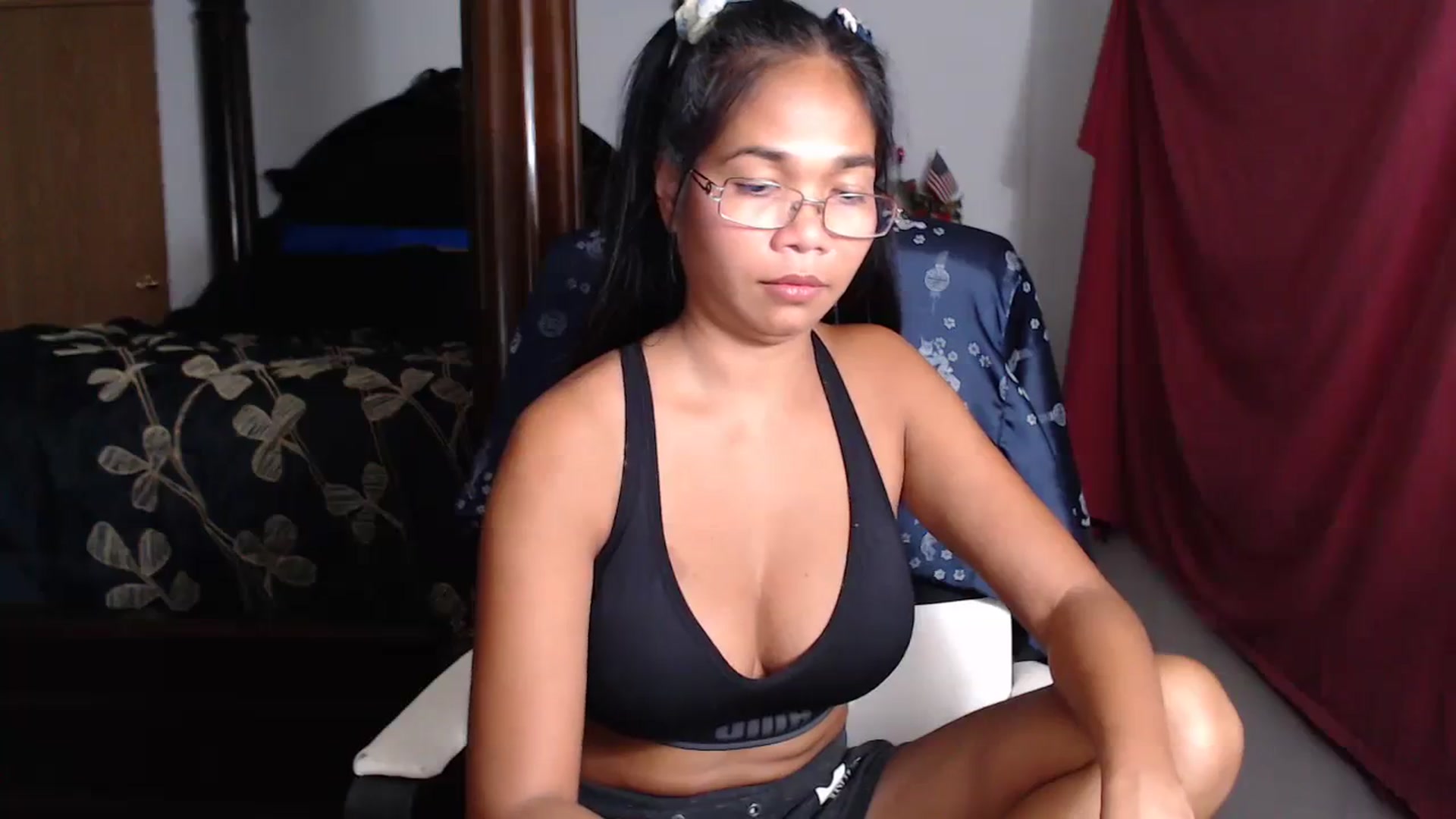 Gallery image thumbnail from Littlekai2023's myfreecams stream on, 08/13/2023, 03:43 image 3 of 20