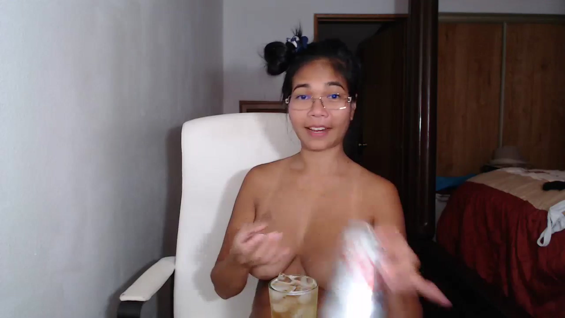 Gallery image thumbnail from Littlekai2023's myfreecams stream on, 08/26/2023, 20:17 image 6 of 20