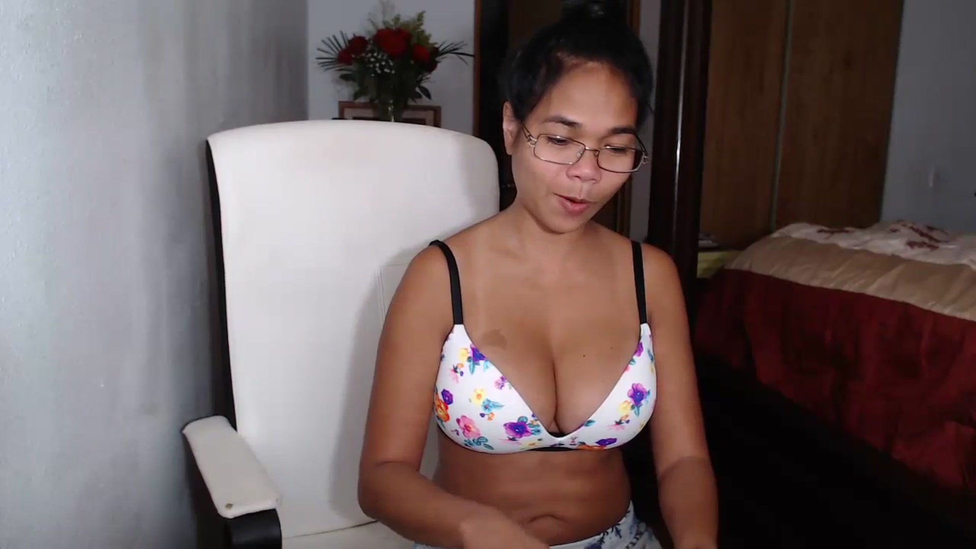 Gallery image thumbnail from Littlekai2023's myfreecams stream on, 09/04/2023, 21:34 image 11 of 20