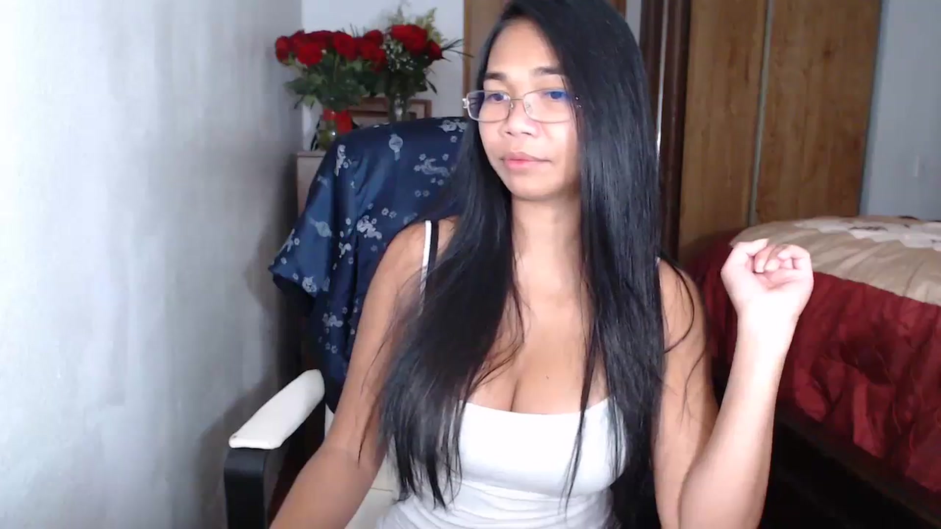 Gallery image thumbnail from Littlekai2023's myfreecams stream on, 09/07/2023, 03:52 image 12 of 20
