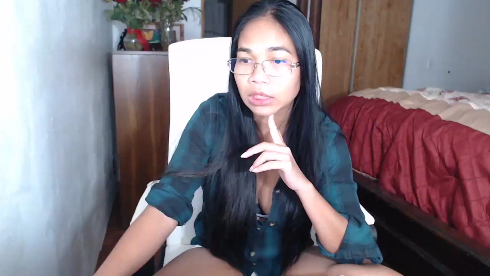 Gallery image thumbnail from Littlekai2023's myfreecams stream on, 09/12/2023, 03:10 image 1 of 20