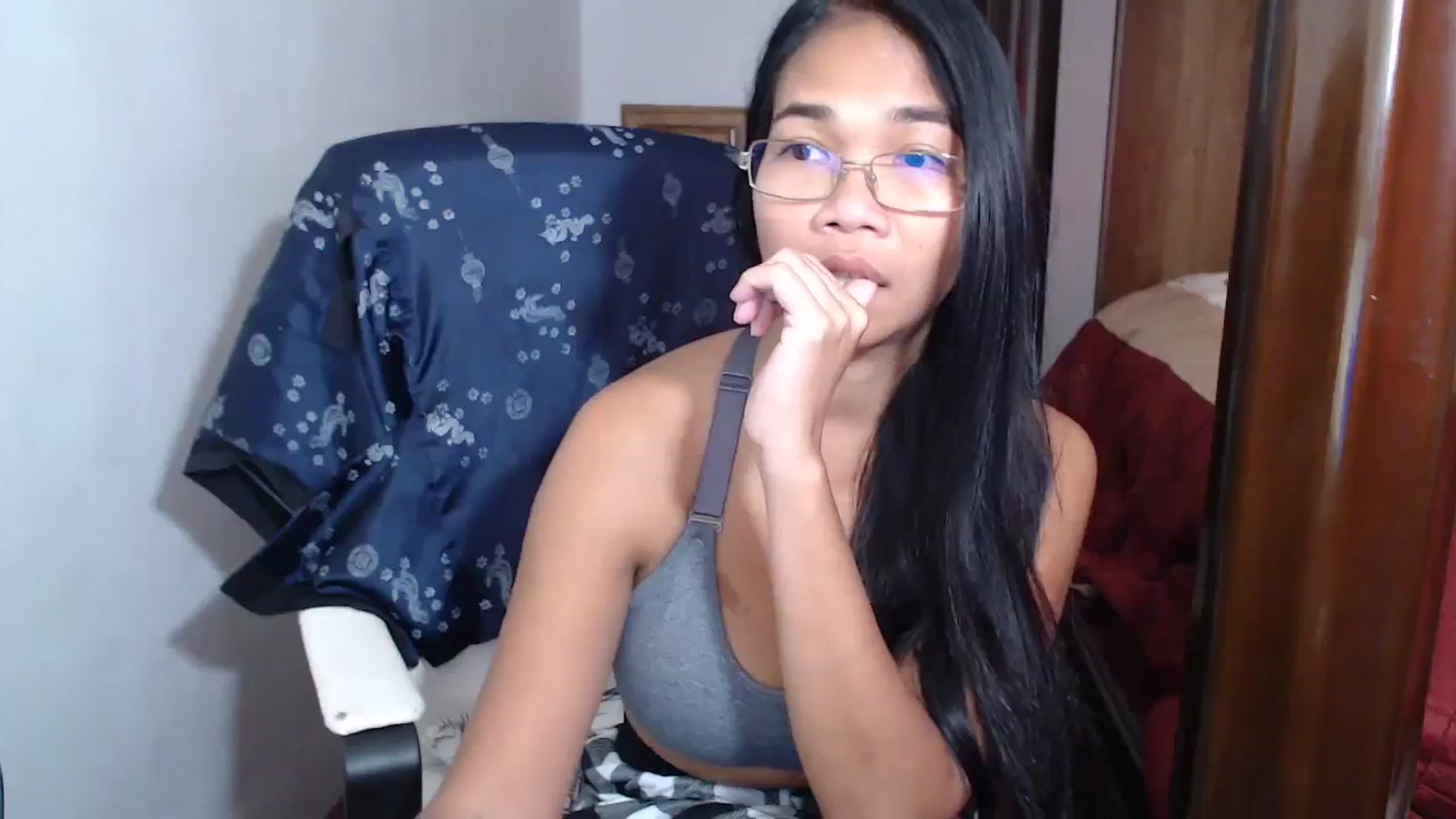 Gallery image thumbnail from Littlekai2023's myfreecams stream on, 09/16/2023, 16:58 image 7 of 20