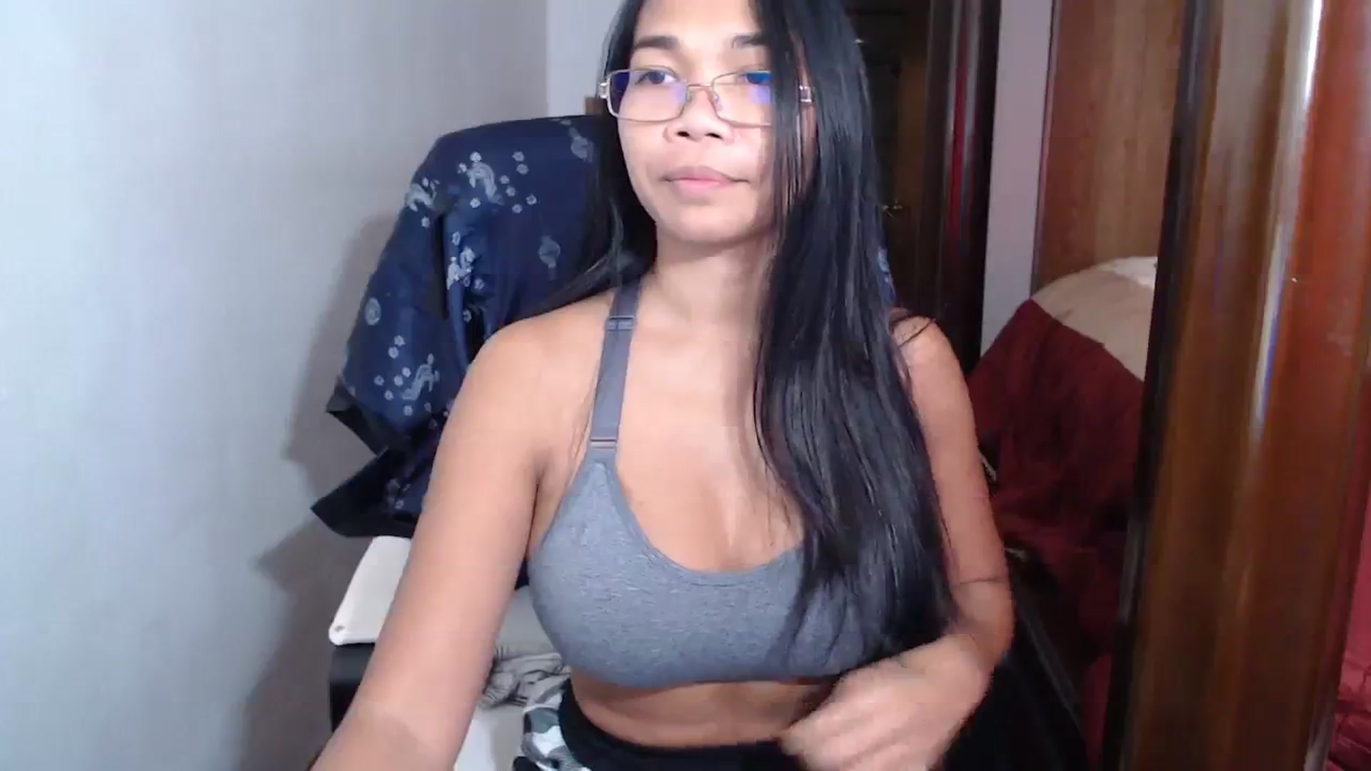 Gallery image thumbnail from Littlekai2023's myfreecams stream on, 09/16/2023, 16:58 image 17 of 20