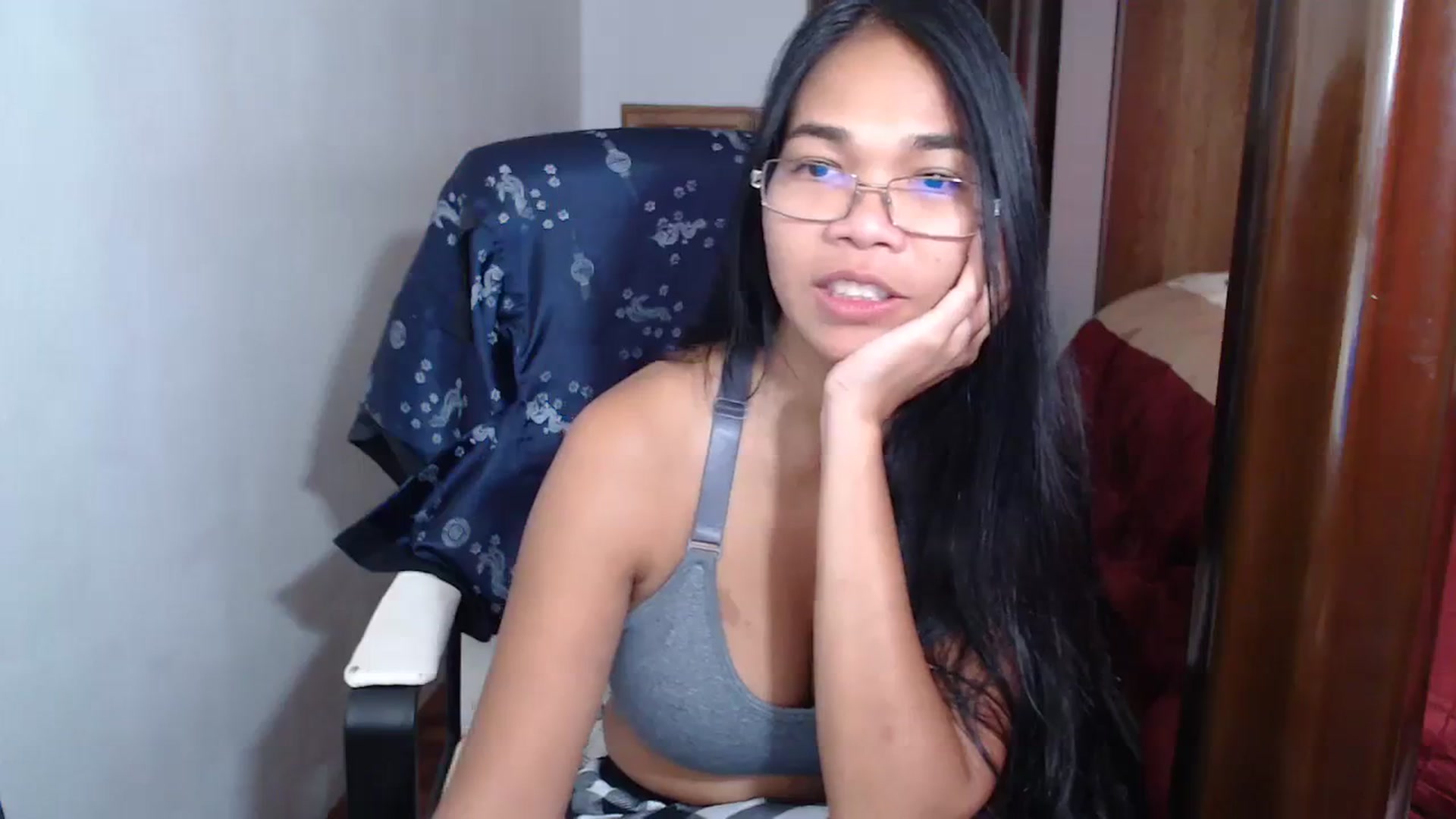 Gallery image thumbnail from Littlekai2023's myfreecams stream on, 09/16/2023, 16:58 image 10 of 20