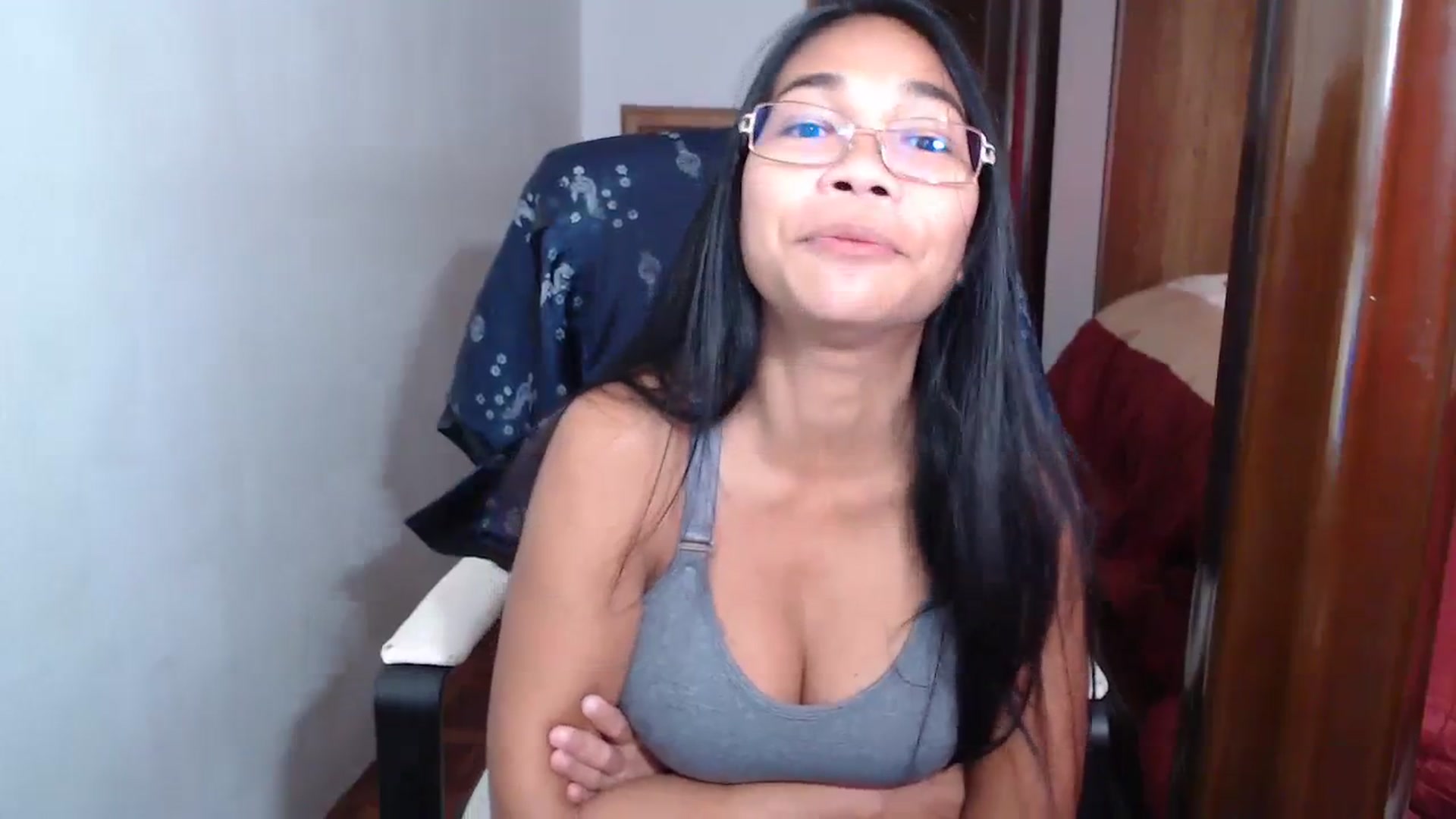 Gallery image thumbnail from Littlekai2023's myfreecams stream on, 09/16/2023, 16:58 image 13 of 20