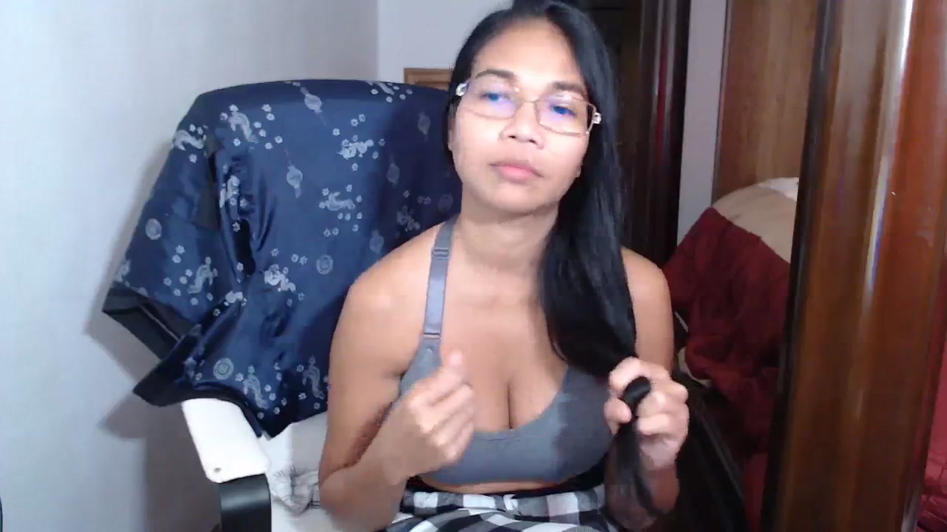 Gallery image thumbnail from Littlekai2023's myfreecams stream on, 09/16/2023, 16:58 image 6 of 20