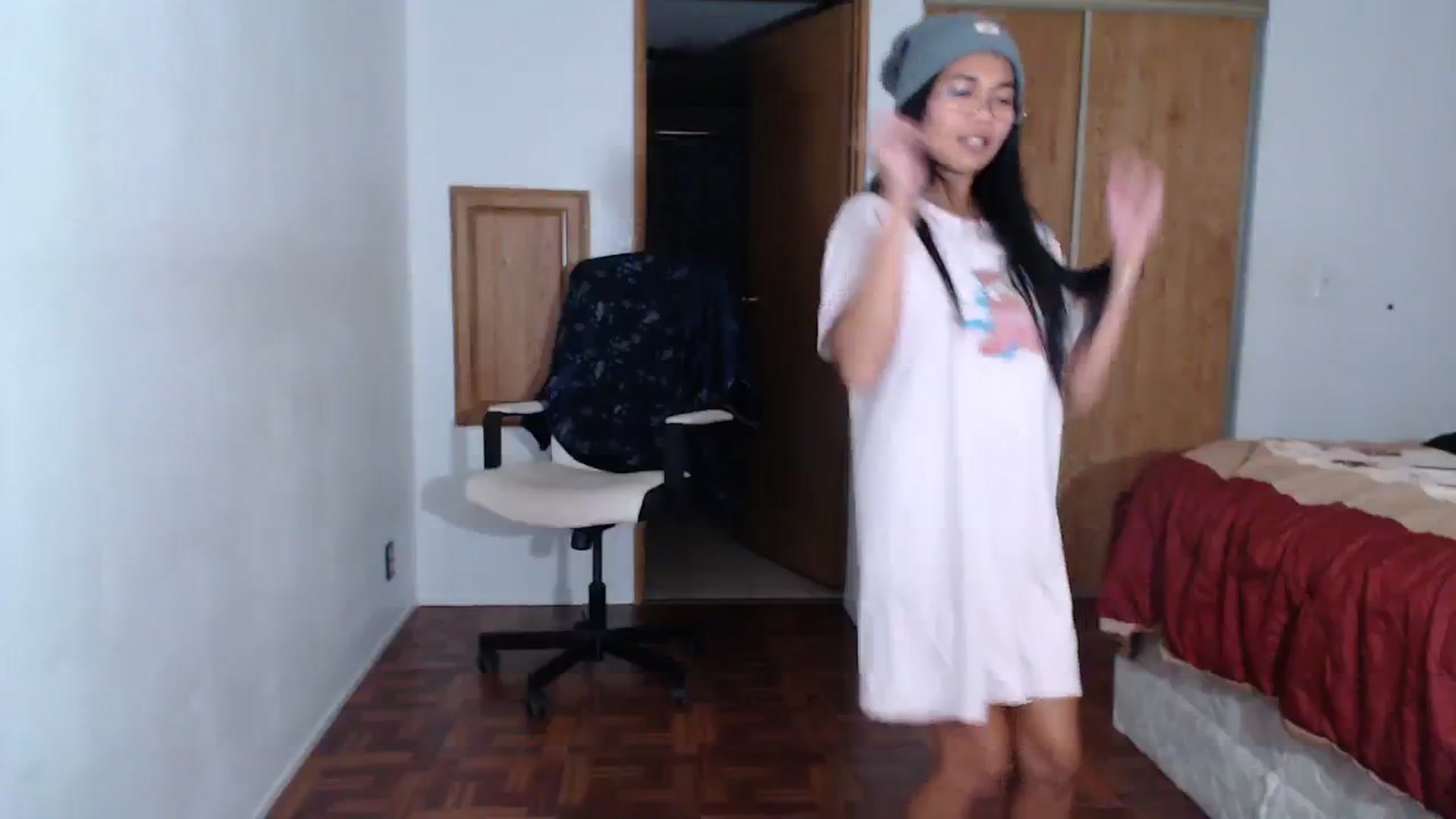 Gallery image thumbnail from Littlekai2023's myfreecams stream on, 09/24/2023, 06:46 image 12 of 20