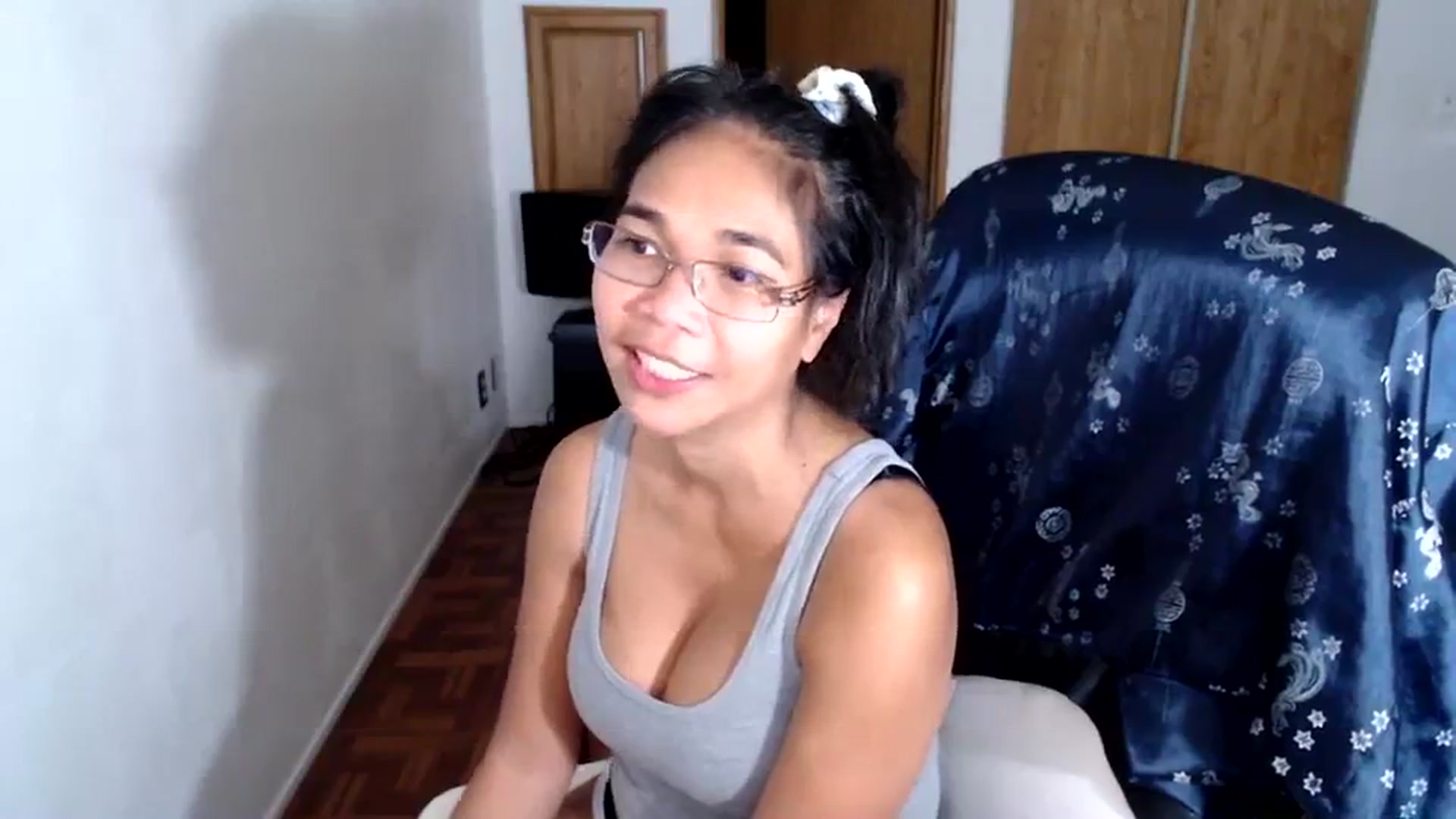 Gallery image thumbnail from Littlekai2023's myfreecams stream on, 10/01/2023, 03:39 image 17 of 20