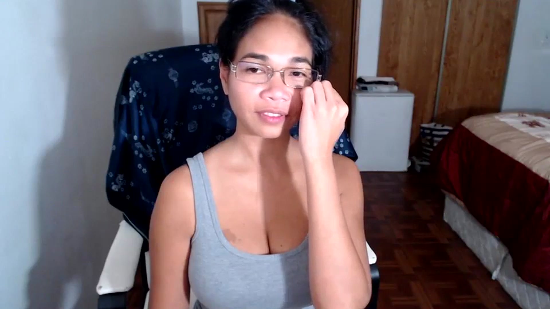 Gallery image thumbnail from Littlekai2023's myfreecams stream on, 10/01/2023, 03:39 image 2 of 20